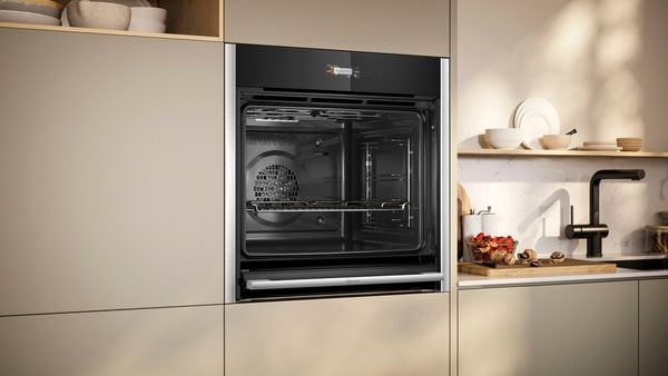 NEFF Einbaubackofen N 70 »B54CR21N0«, mit Teleskopauszug nachrüstbar, EasyClean®, voll versenkbare Ofentür dank Slide & Hide®, AirFry-Funktion