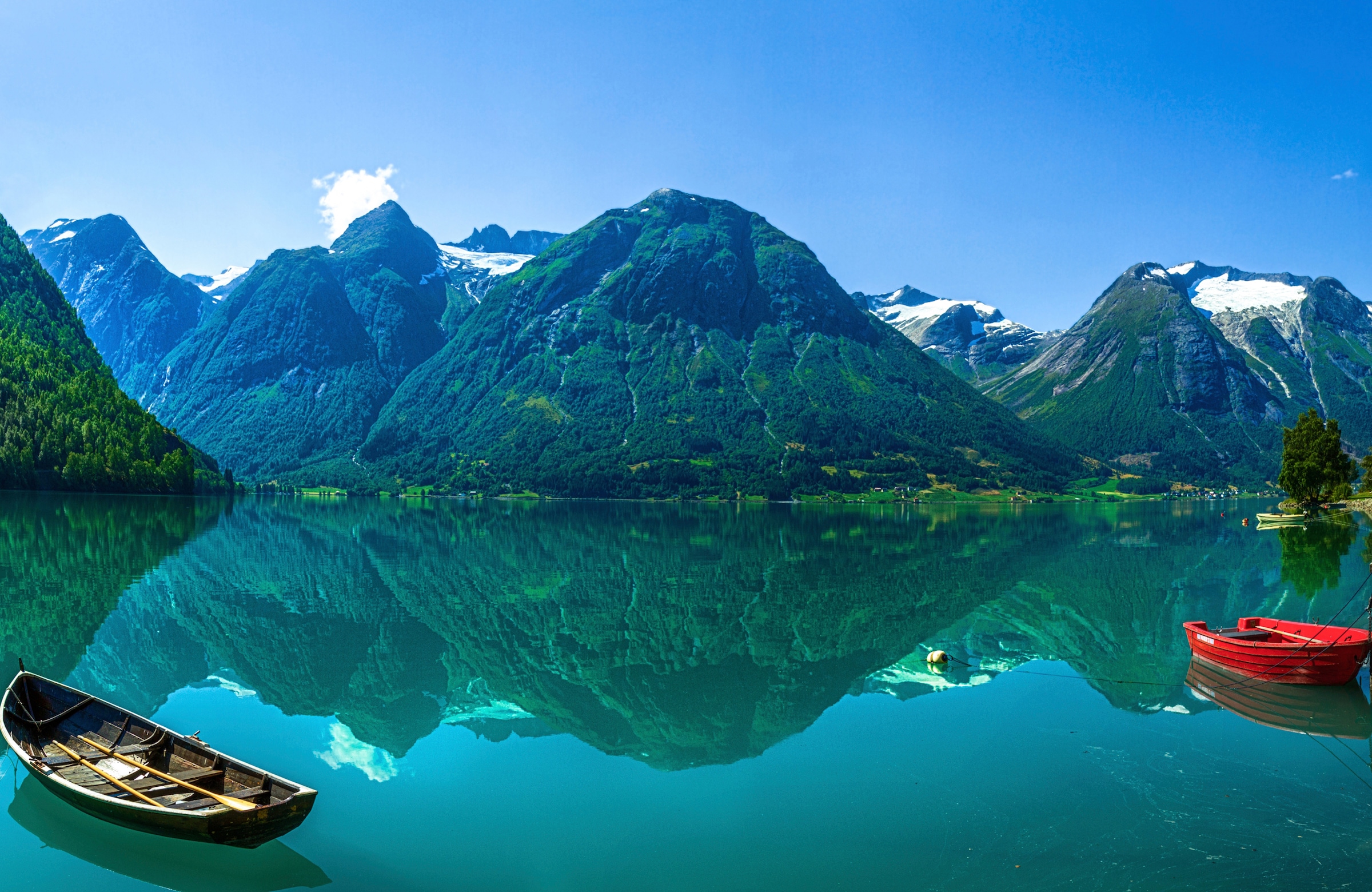 Papermoon Fototapete »Photo-Art CHRISTER OLSEN, DER GLETSCHERSEE« günstig online kaufen