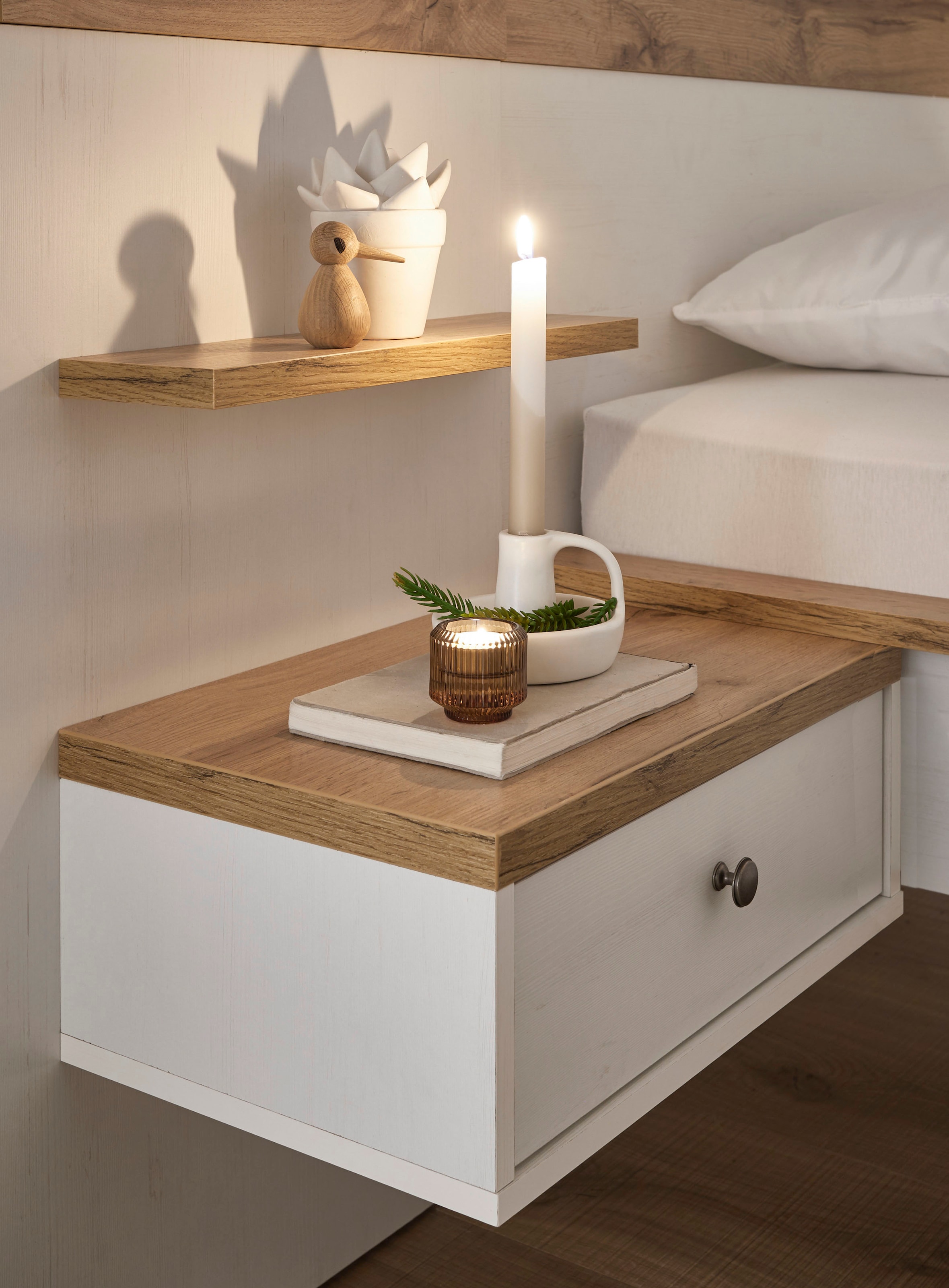 Home affaire Schlafzimmer-Set »Westminster«, Bett Breite Liegefläche 90 oder 140cm und 1 Wandpaneel