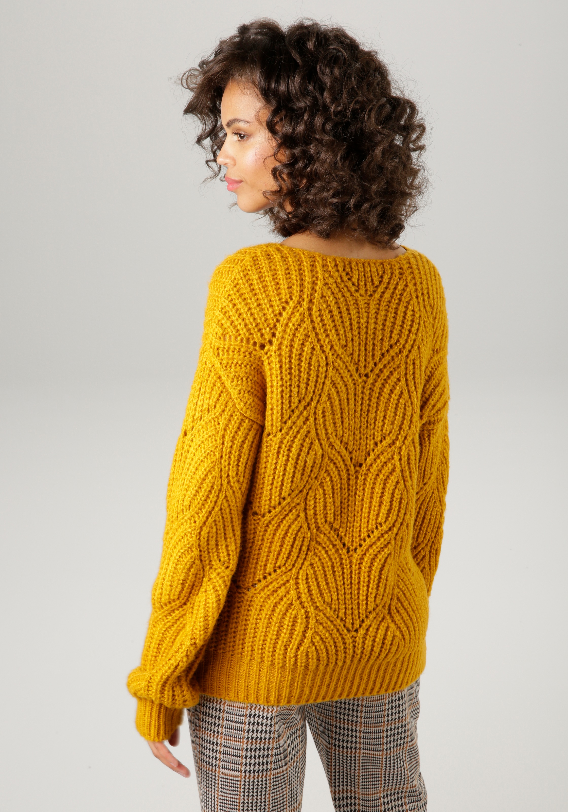 Aniston CASUAL Strickpullover, im dezenten, extravaganten Ajour-Strick-Muster