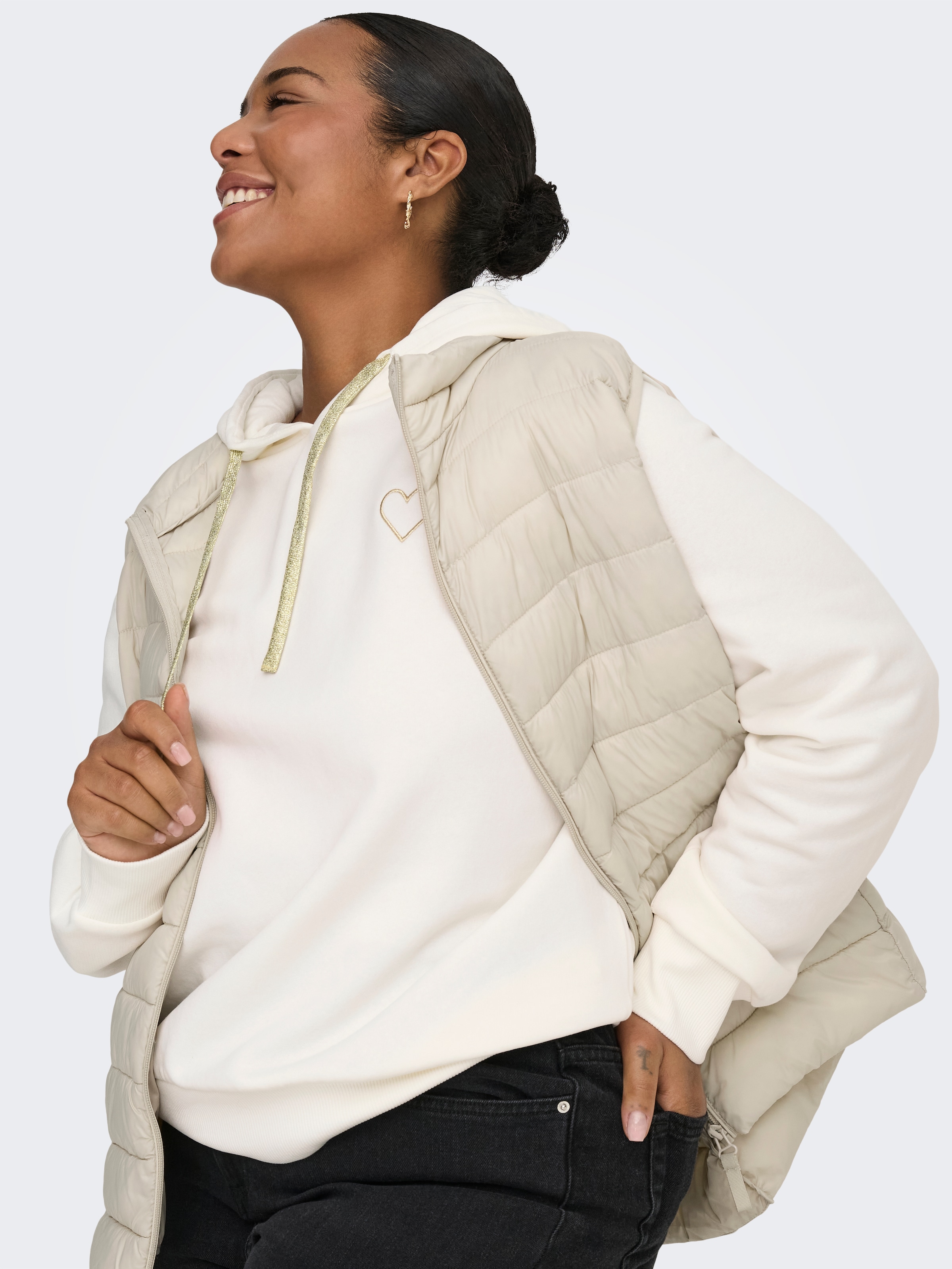 ONLY CARMAKOMA Kapuzensweatshirt »CARNOLI L/S HEART HOOD SWT NOOS«
