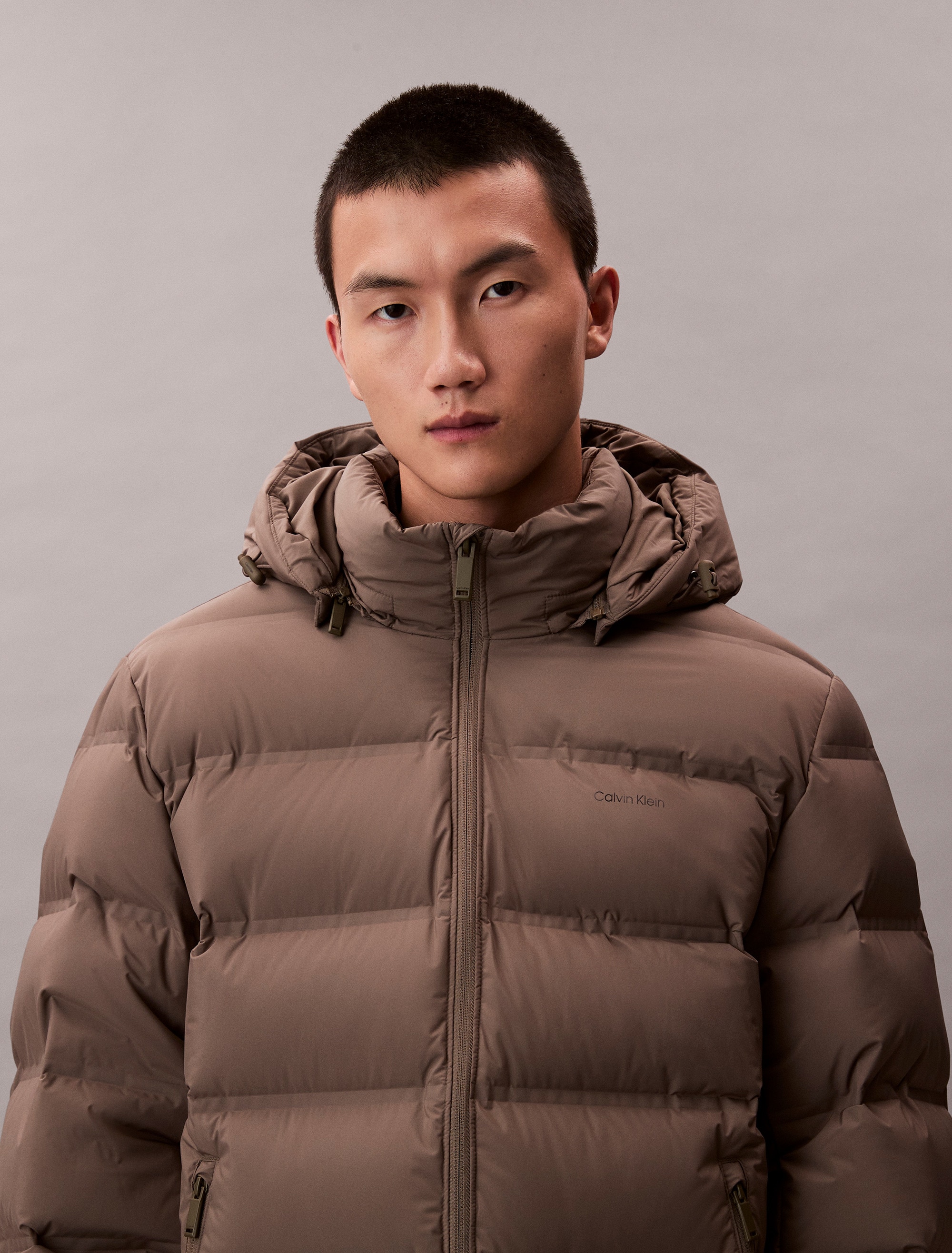 Calvin Klein Steppjacke »LS QUILTED BONDED CHANNEL HD PUF« ohne Kapuze Mit Rundhalsausschnitt, regular fit