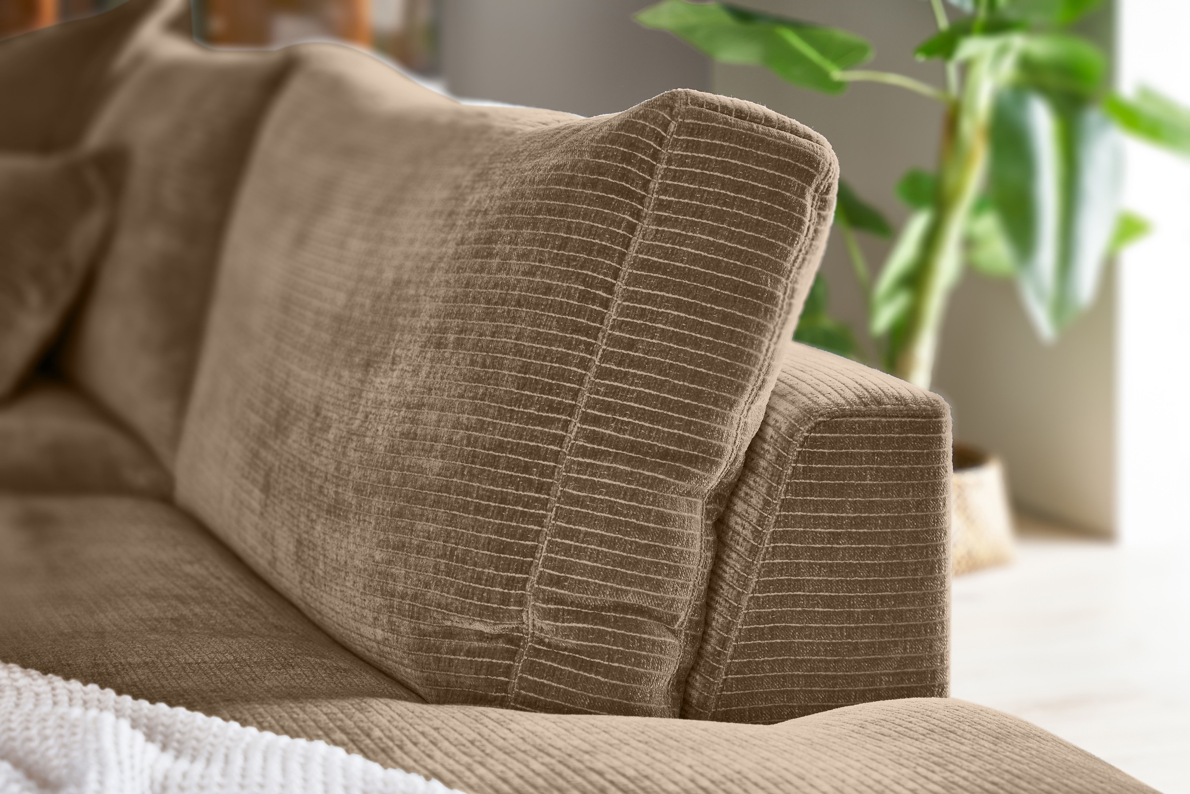 Musterring Ecksofa »Lucia«, verschiedene Farben, großer Longchair mit Armlehne, B330 x T190 cm