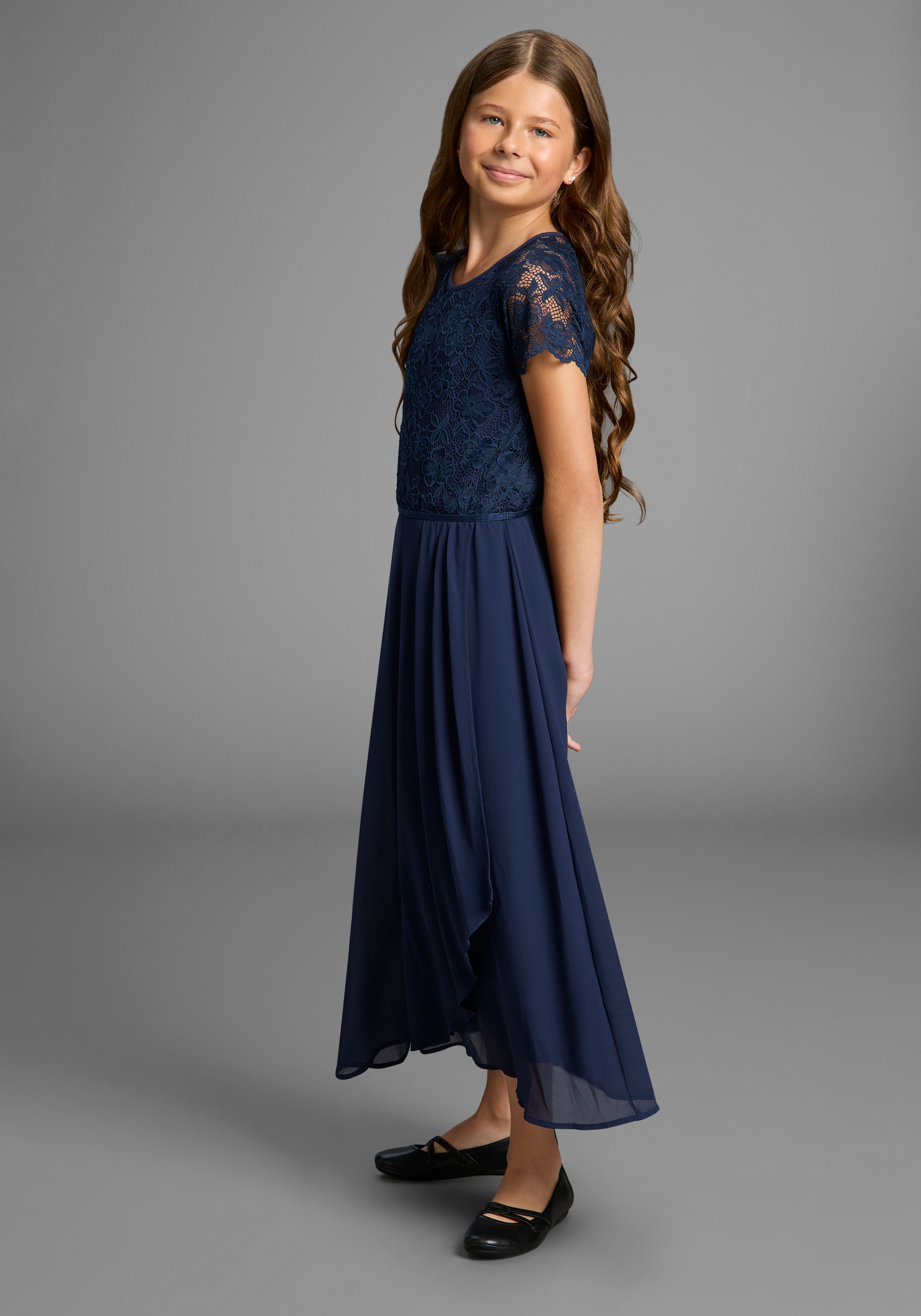 KIDSWORLD Jerseykleid »Festliches Kleid mit Spitze«, Elegantes Kleid mit Spitze und Chiffon