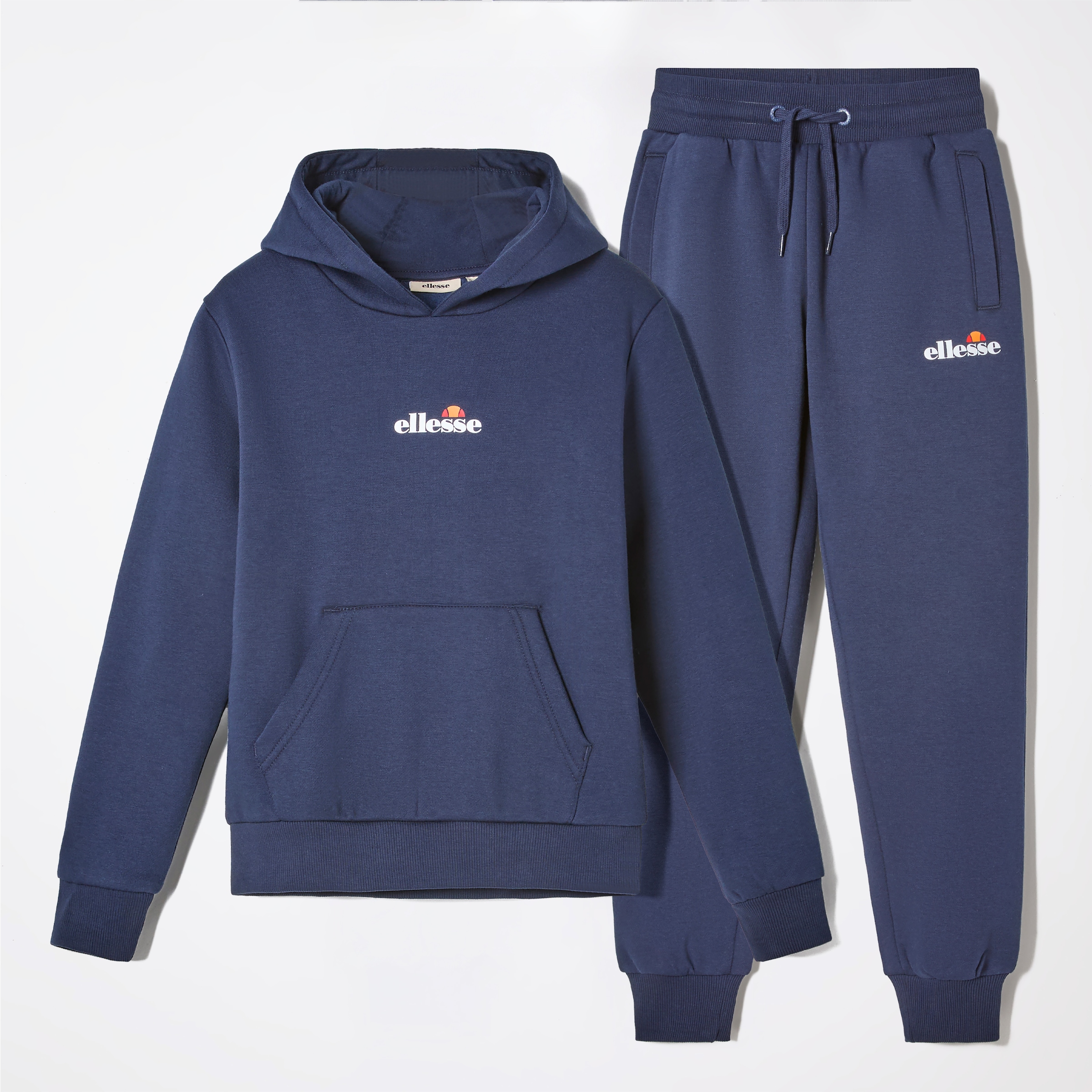 Ellesse Jogginganzug »CHIVASSO JOG SUIT« aus Baumwolle und Polyester, bequeme Passform