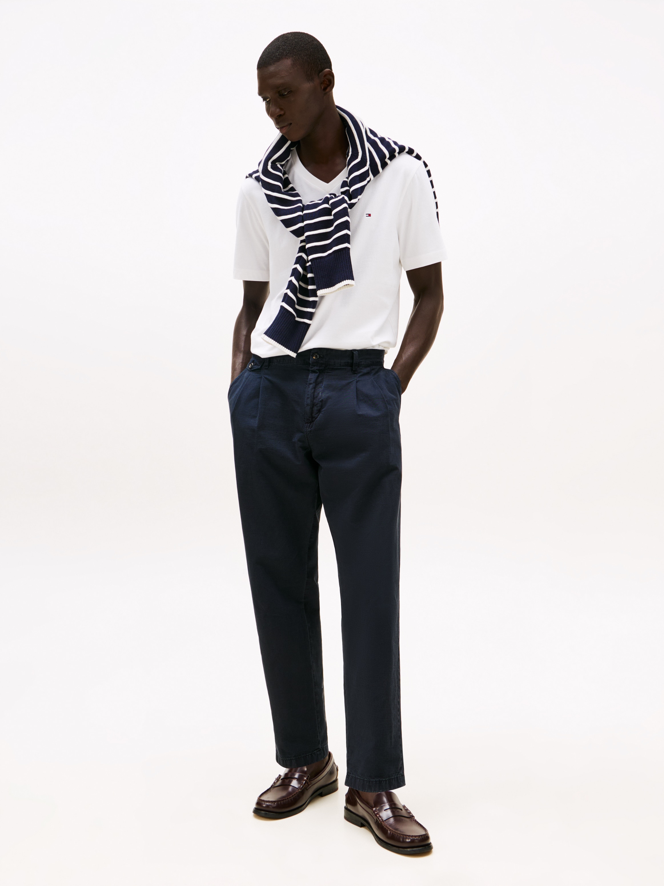 Tommy Hilfiger V-Shirt »ESSENTIAL V-NECK« unifarben, casual, regular fit, Baumwolle,