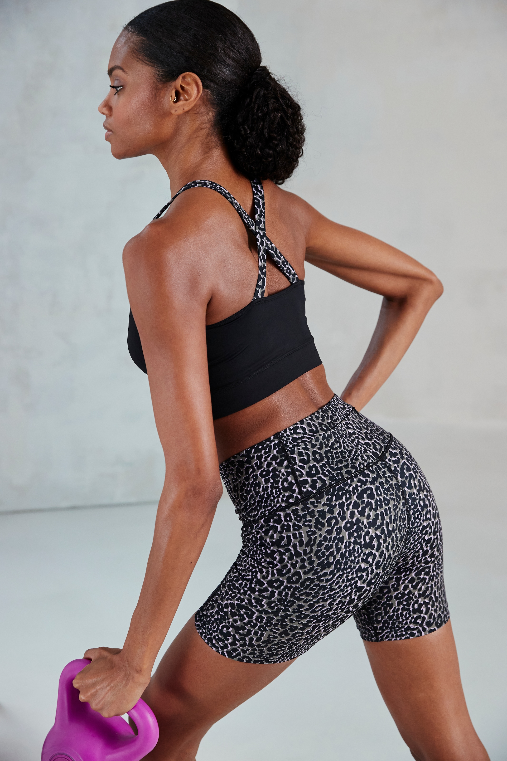 LASCANA ACTIVE Shorts, Radlerhose in Leo-Optik