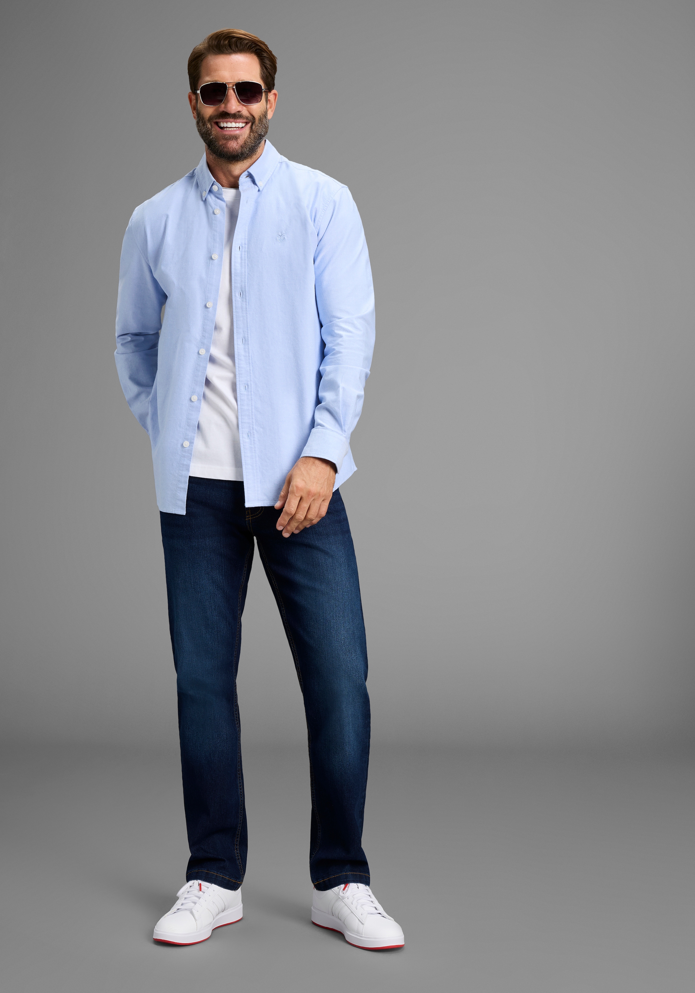 Arizona Straight-Jeans gerader Schnitt, normale Leibhöhe, mit Knopf- und Reißverschluss