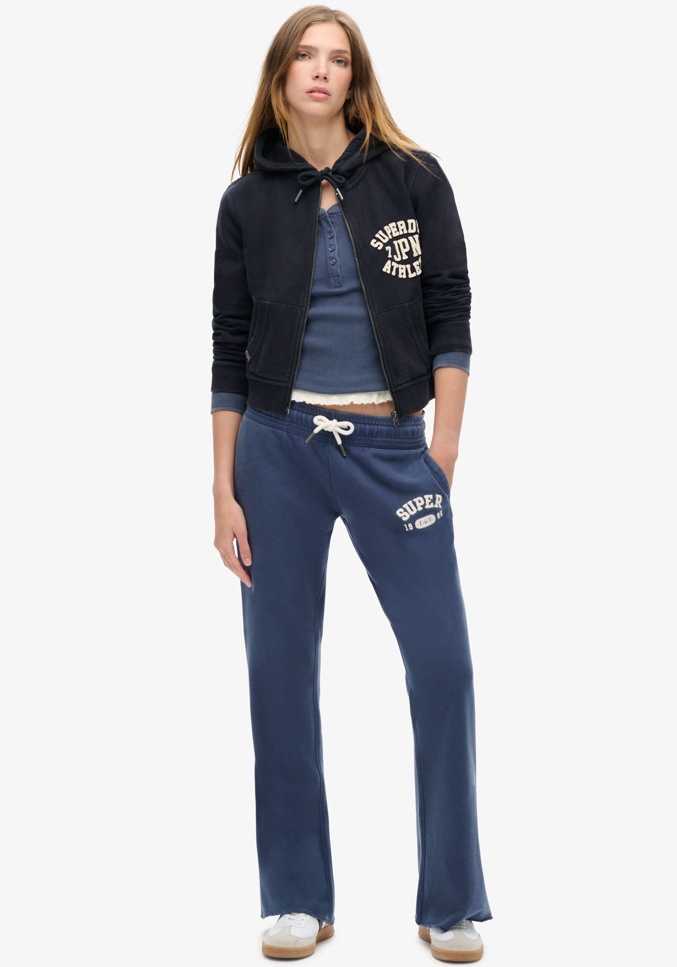 Superdry Langarmshirt »ATHLETIC BUTTON DOWN LS TOP« im Henley-Stil