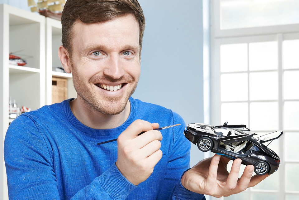 Revell® Modellbausatz »Model Set BMW i8« 1:24 Made in Europe