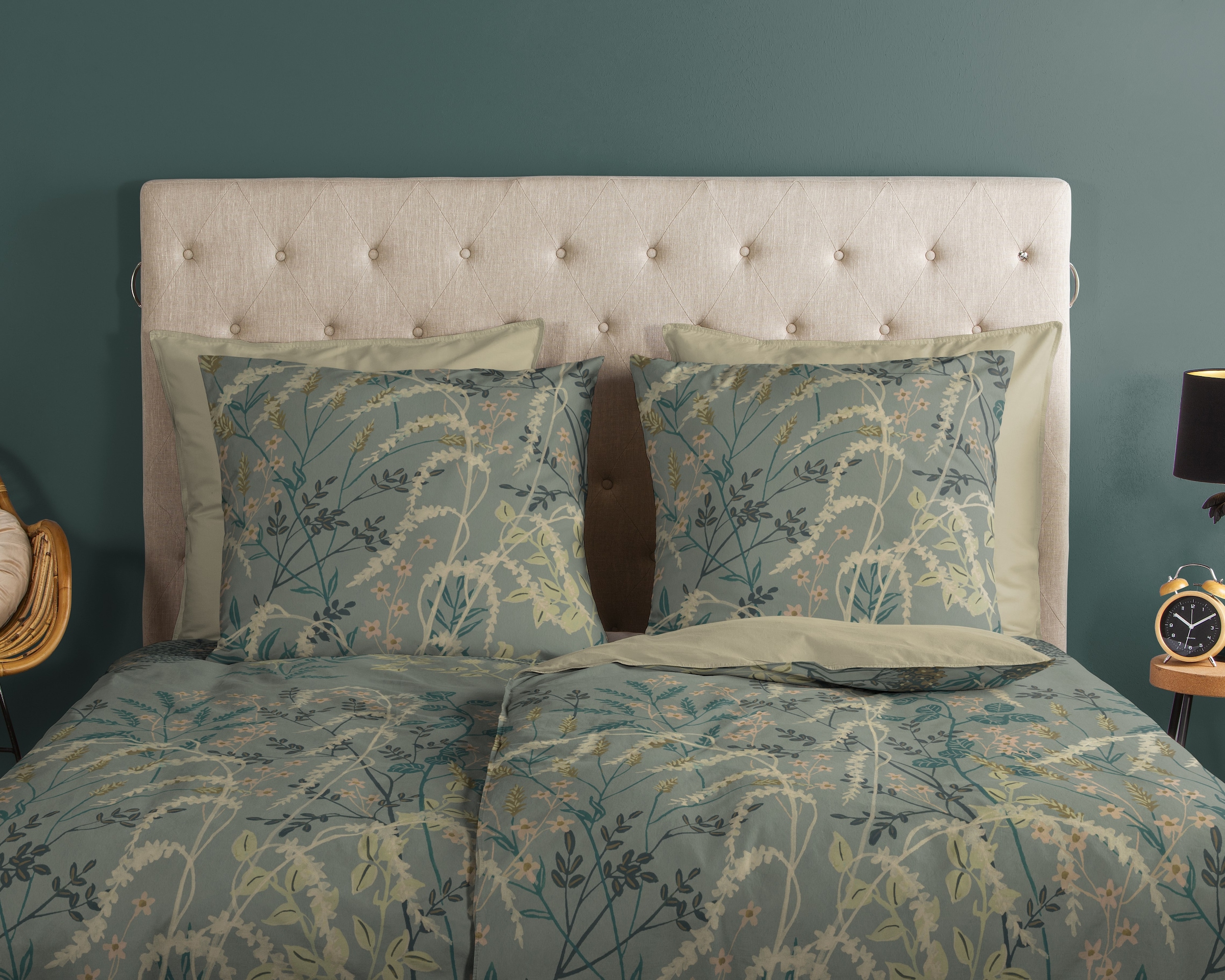 good morning Wendebettwäsche »Silve« 2 Stk. tlg. 100% Baumwolle, Renforcé, Reißverschluss, Wendeoptik, Blätter