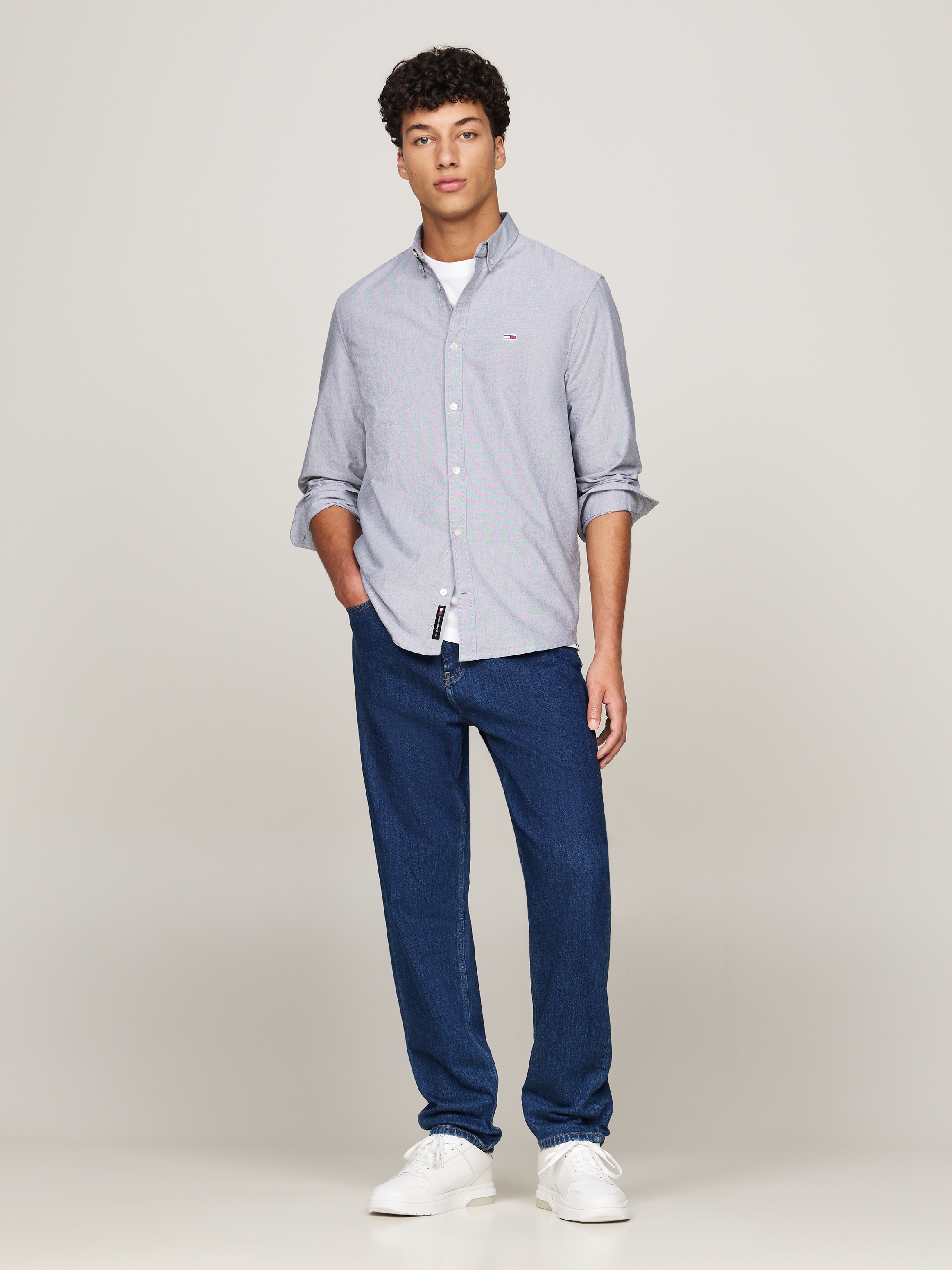 Tommy Jeans Langarmhemd »TJM ENTRY REG OXFORD SHIRT«, mit Logoprägung