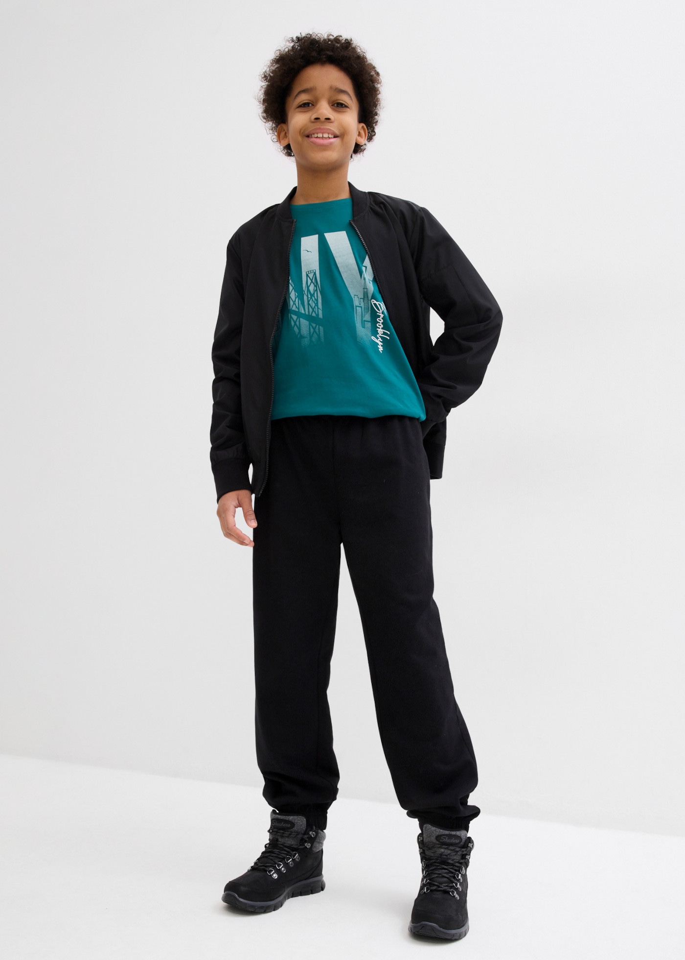 bonprix T-Shirt aus reiner Baumwolle, mit großem Frontdruck, Kurzarm-Design
