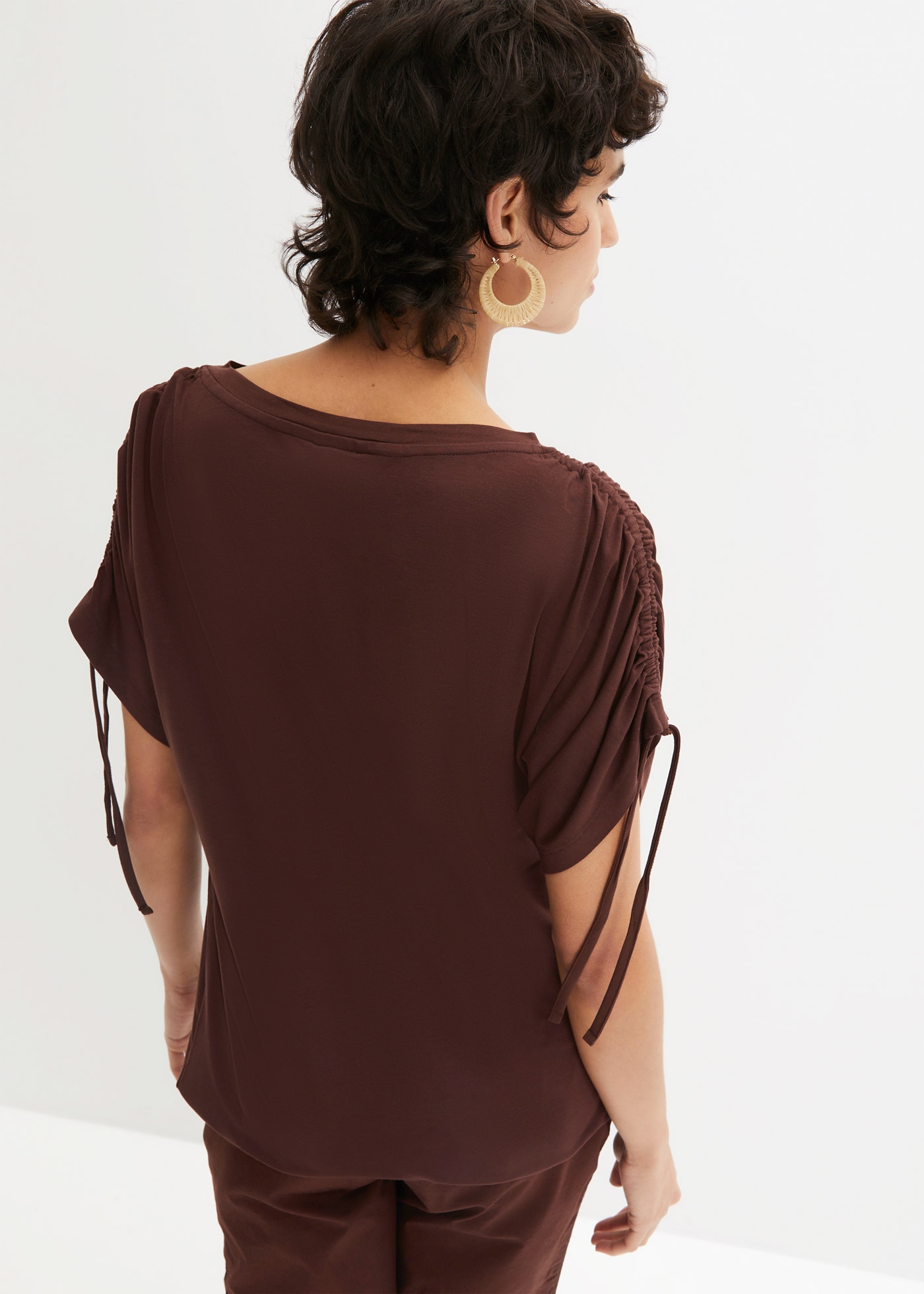 bonprix T-Shirt lässig geschnitten, Halbarm-Design, mit Raffung am Ärmel