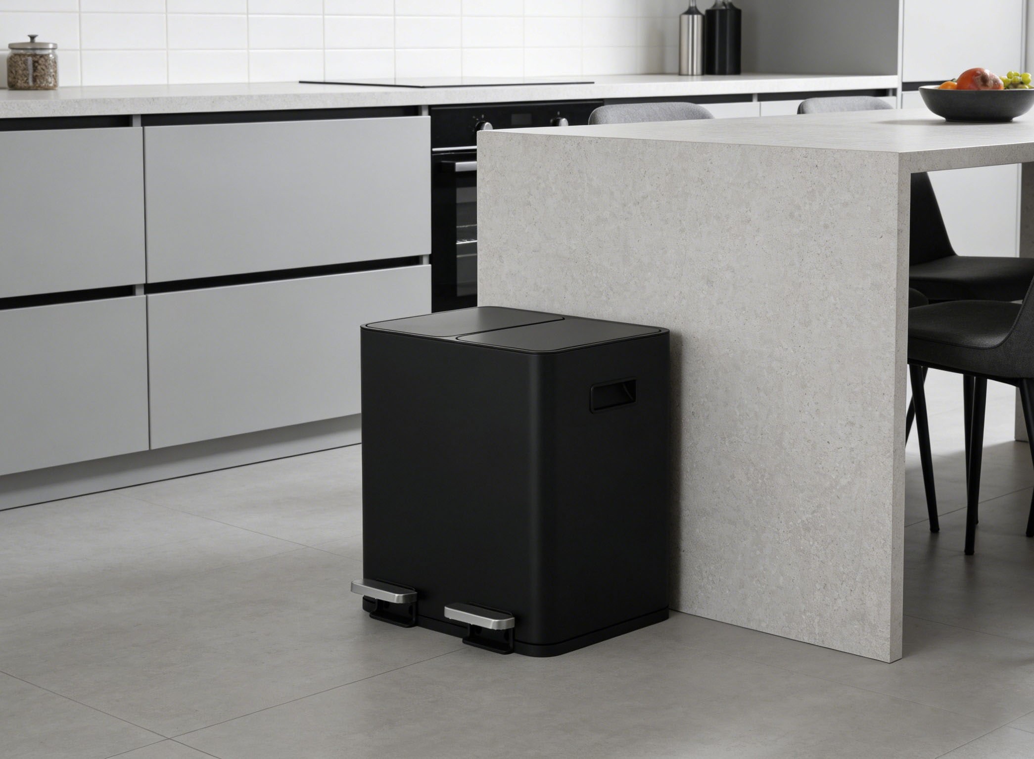 OTTO home Mülleimer »Garrin, Soft Close, m. 2 Fächern, Fassungsvermögen 2x15 L bzw. 2x30 L« 2 Behälter Mülltrennsystem mit 2 separaten Innenbehältern und Fußtrittpedalen