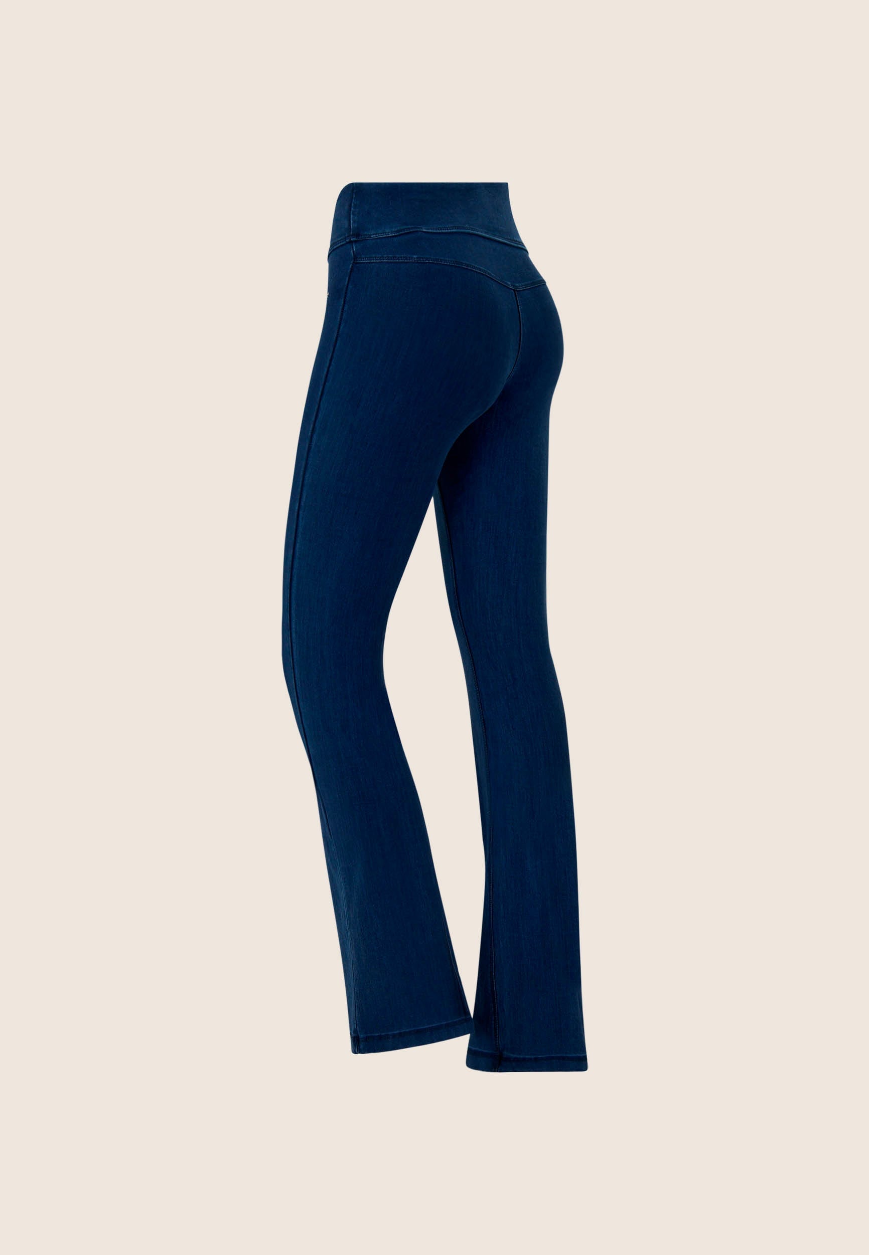 Freddy Jeansjeggings »NOW CORE MEDIUM FLARE full lenght« mit Lifting & Shaping Effekt