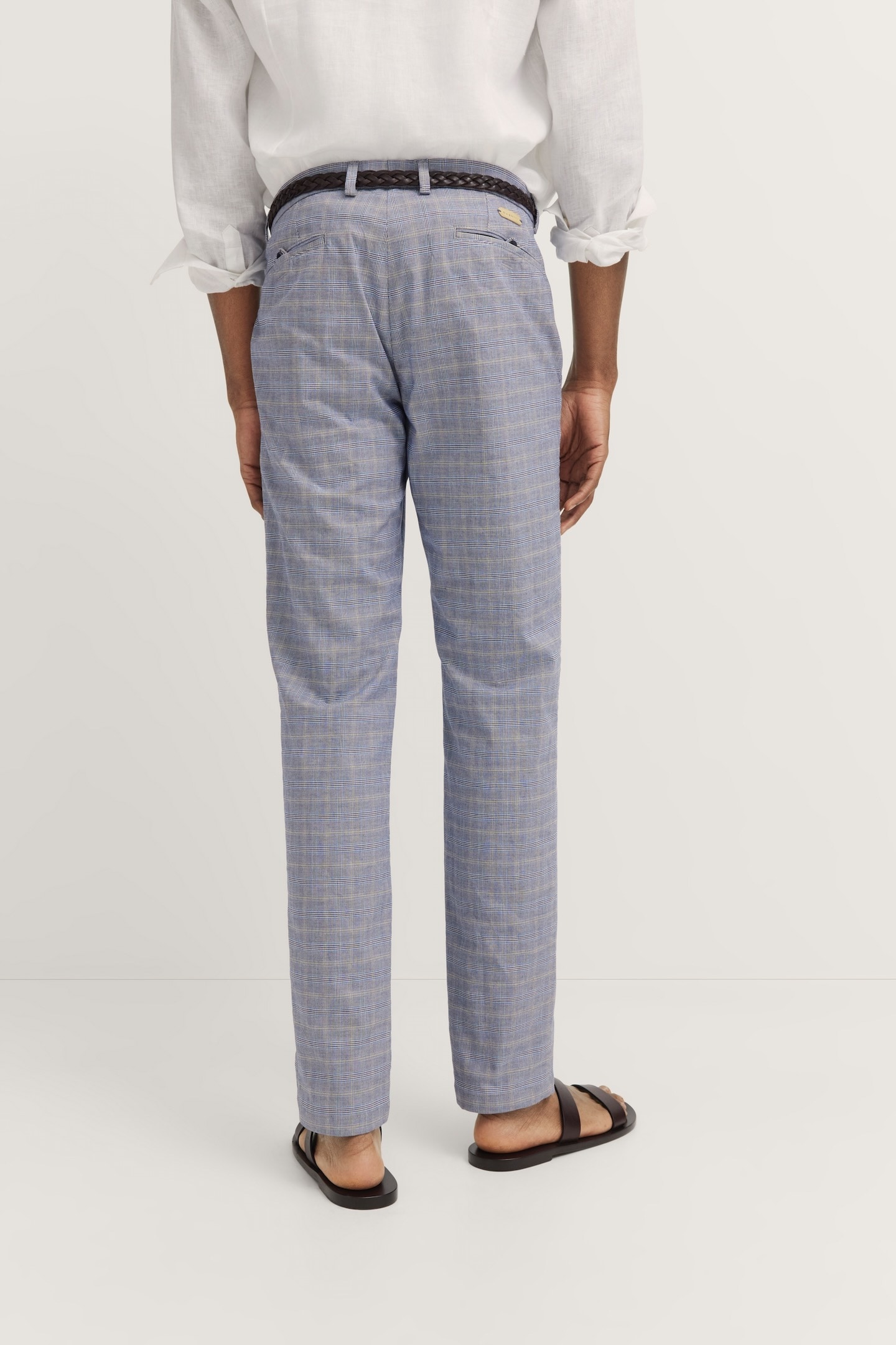 bugatti Chinohose, mit körpernaher Passform
