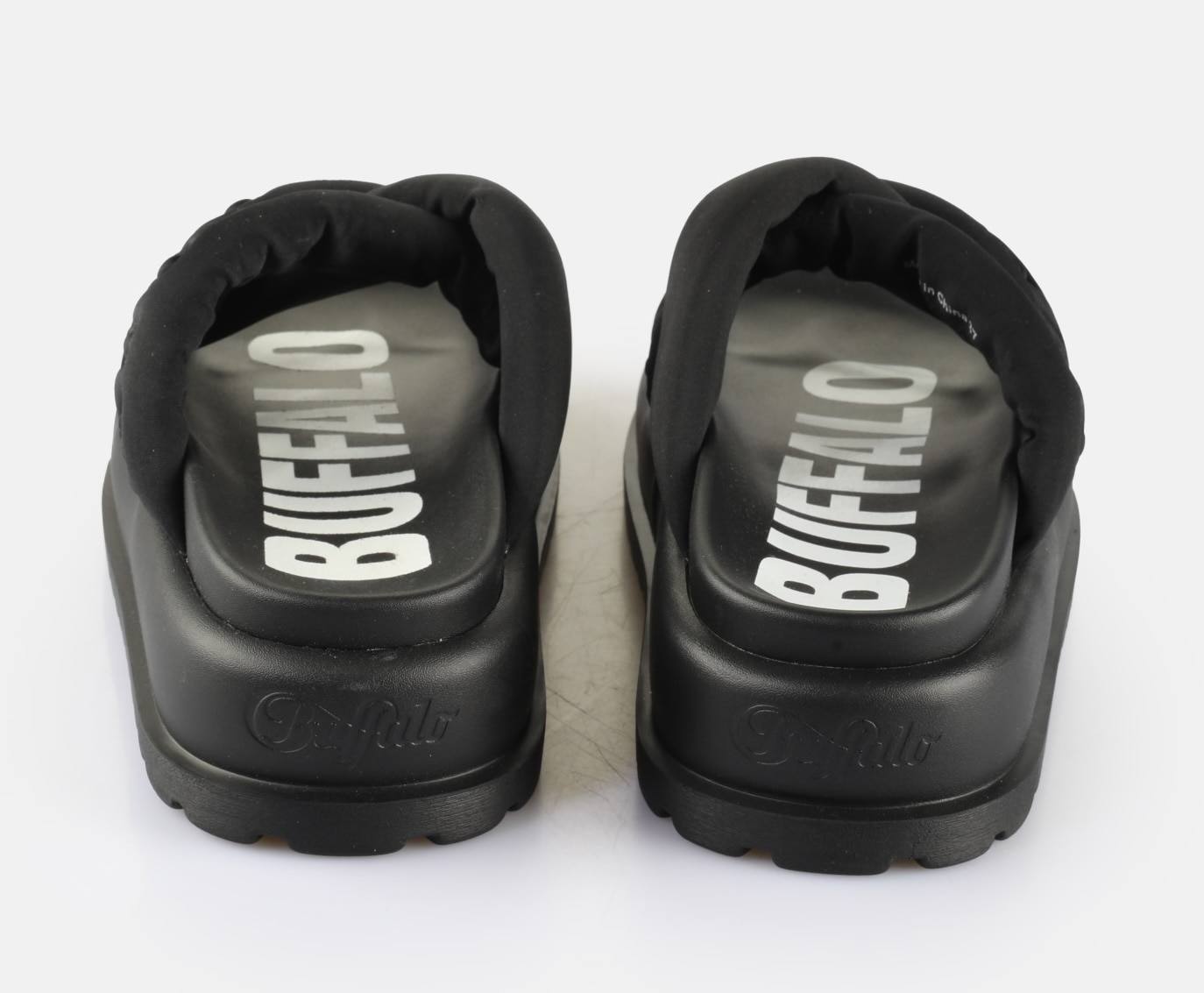 Buffalo Pantolette »PALMA CROSS vegan«, Schlappen, Poolslides, Hausschuh, Schommerschuh, Strandschuh