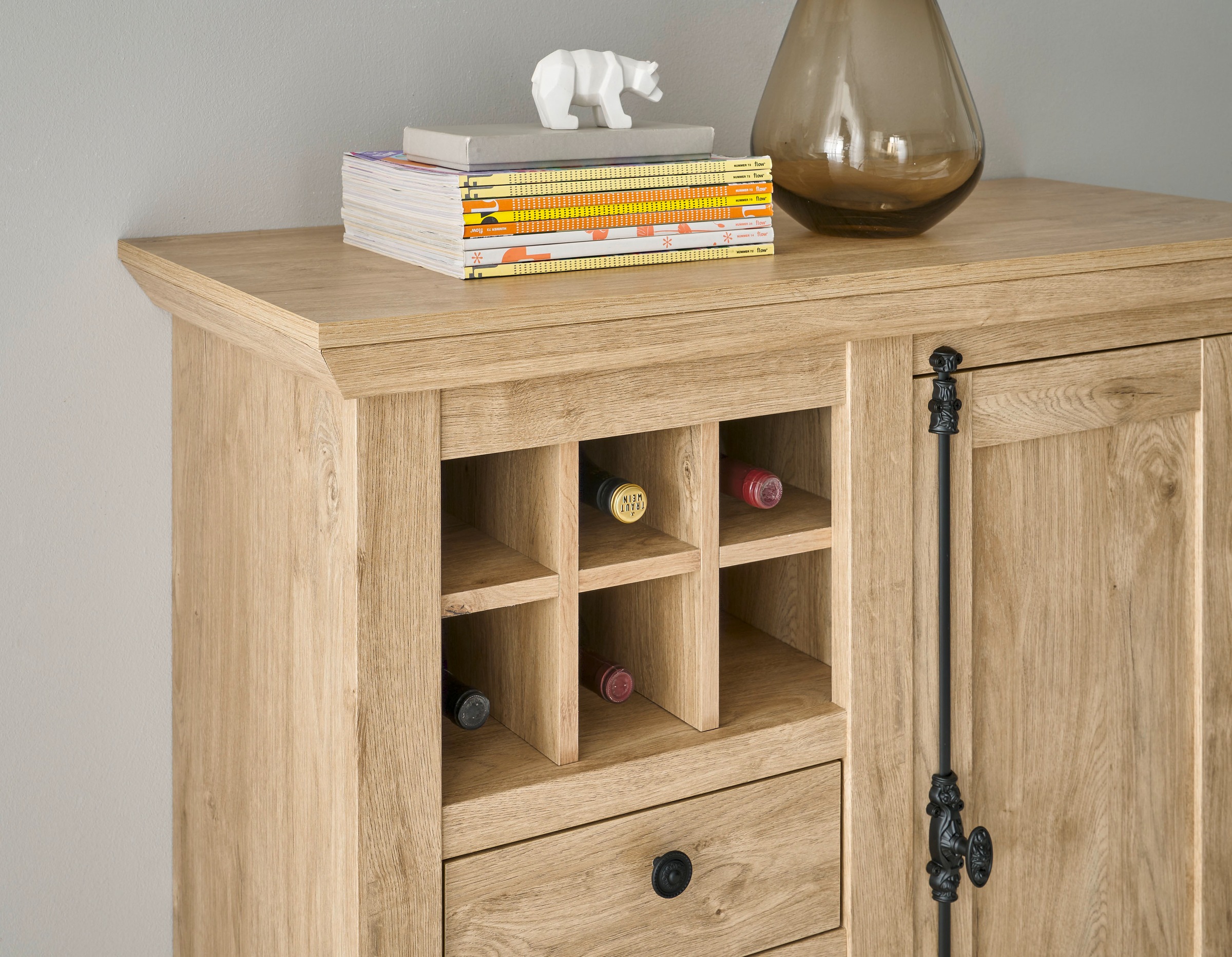 Home affaire Wohnwand »Cornwall, Anbauwand im Landhausstil, Wohnzimmer-Set, Eiche Dekor«, (Set, 4 St.), enthält Vitrine, Lowboard, Kommode, Wandboard, 424 cm breit