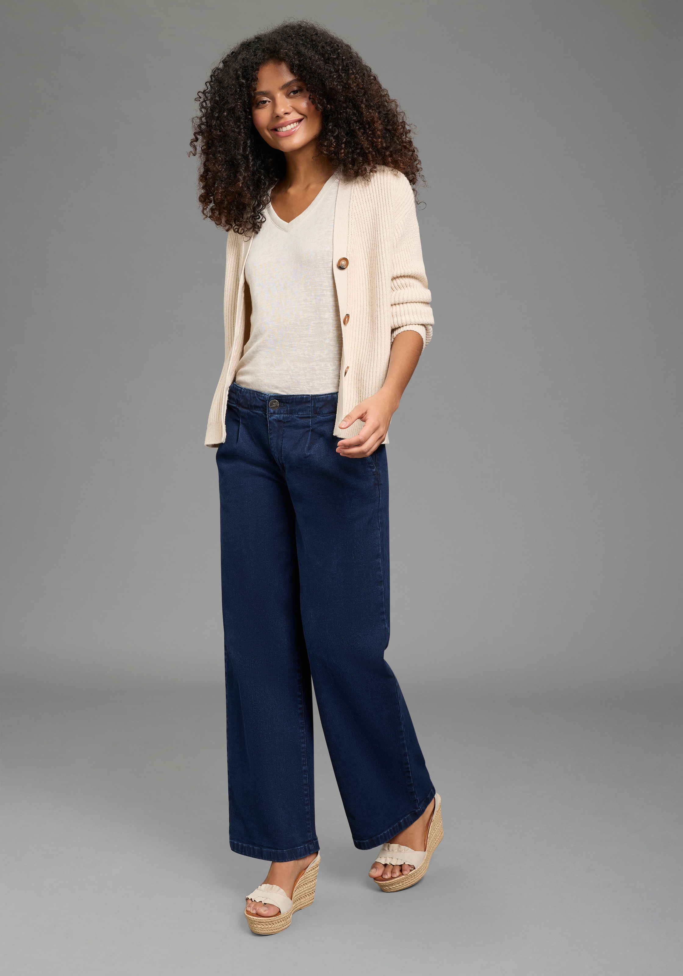 Arizona Weite Jeans weite Beinweite, normale Leibhöhe, bequeme Passform