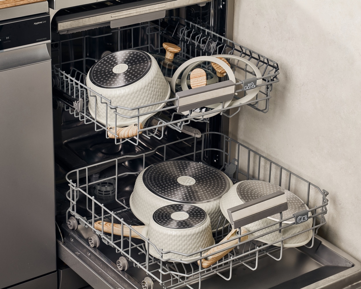 RESTO Kitchenware Bratentopf »Ran, Kochtopf antihaftbeschichtet und spülmaschinenfest«, Aluminiumguss, (2 tlg.), Geeignet für alle Herdarten, auch Induktion, im Geschenkkarton