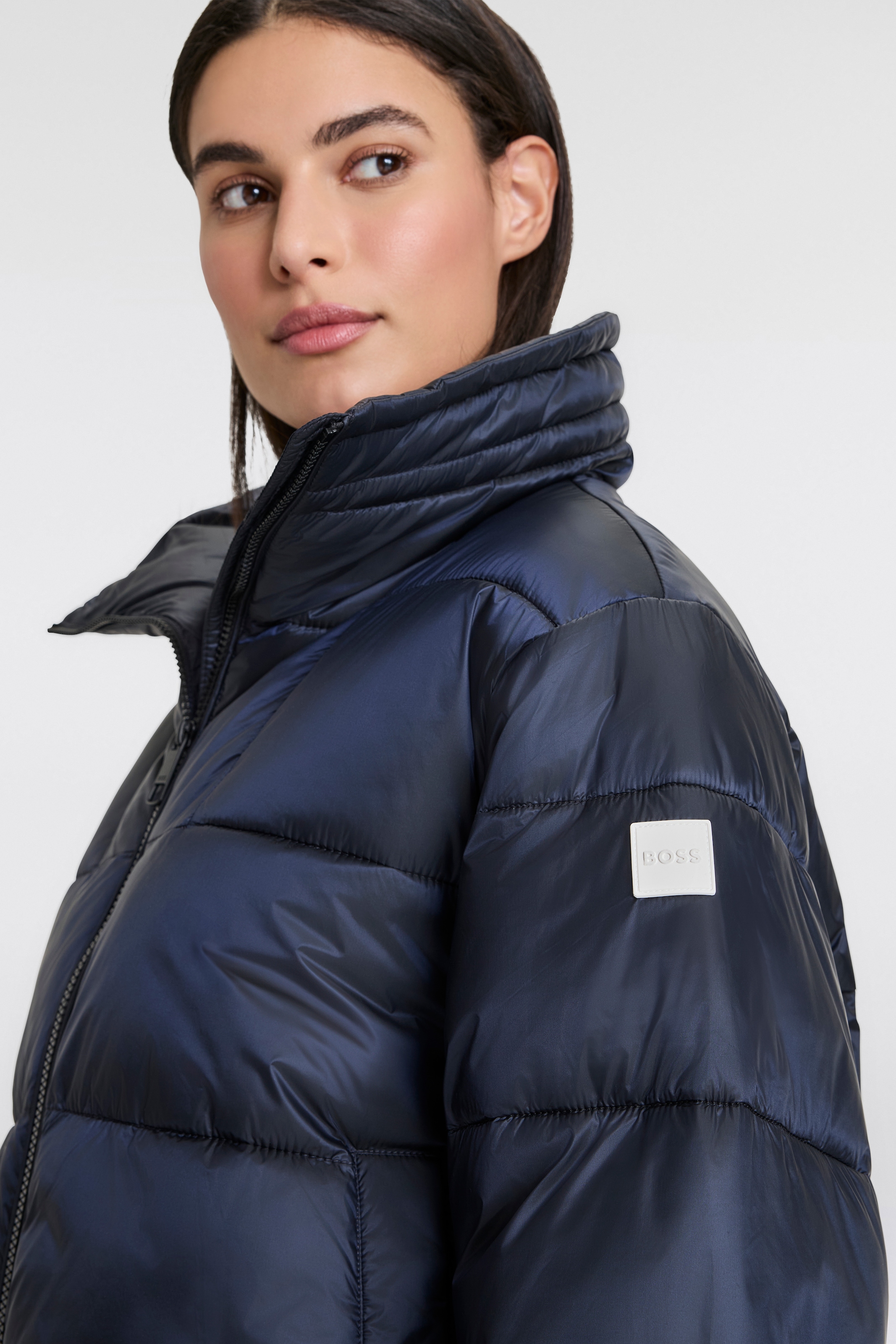 BOSS ORANGE Outdoorjacke »Padina Premium Damenmode«, mit gefüttertem Kragen