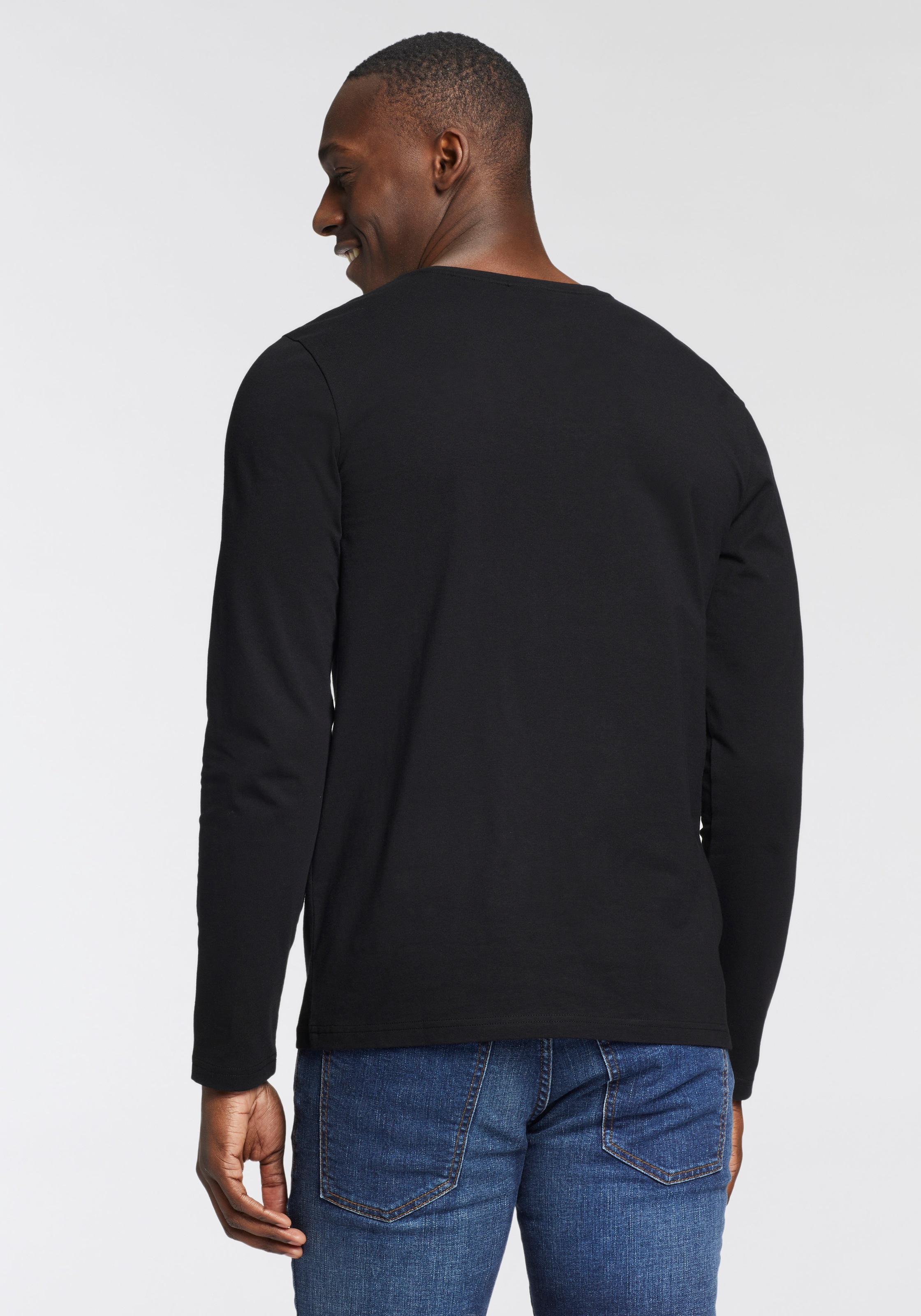 Bruno Banani Langarmshirt, Mit Brusttasche und Frontprint