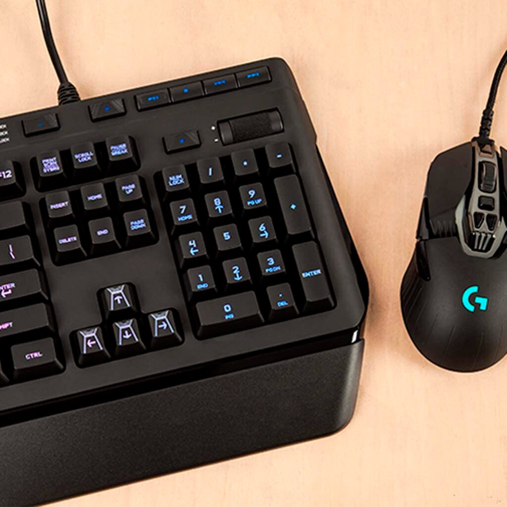 Logitech G Gaming-Tastatur »G910 RGB MECHANISCHE GAMING-TASTATUR«