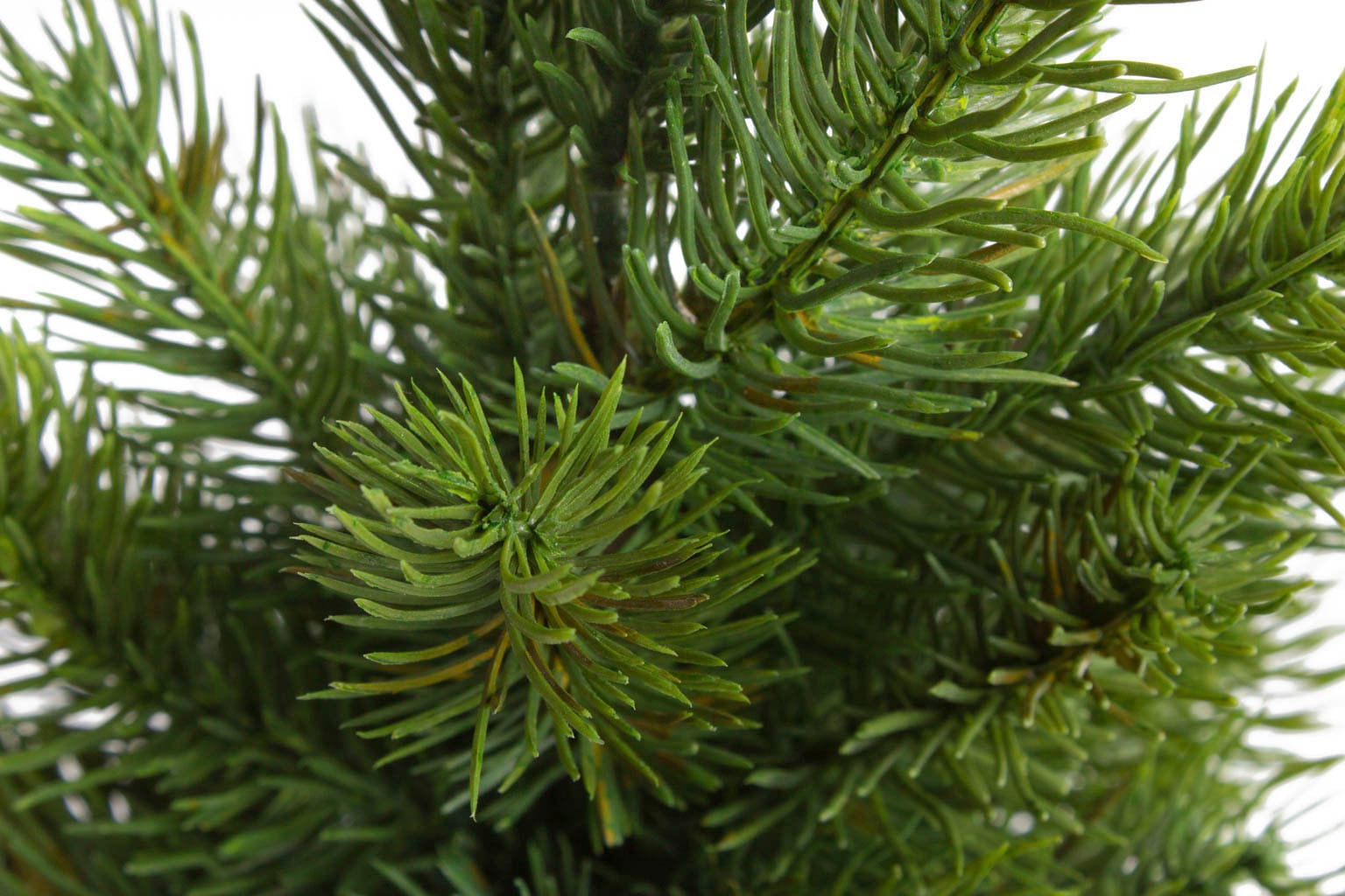 Botanic-Haus Künstliche Zimmerpflanze »Tannenbaum im braunem Kunststofftopf«