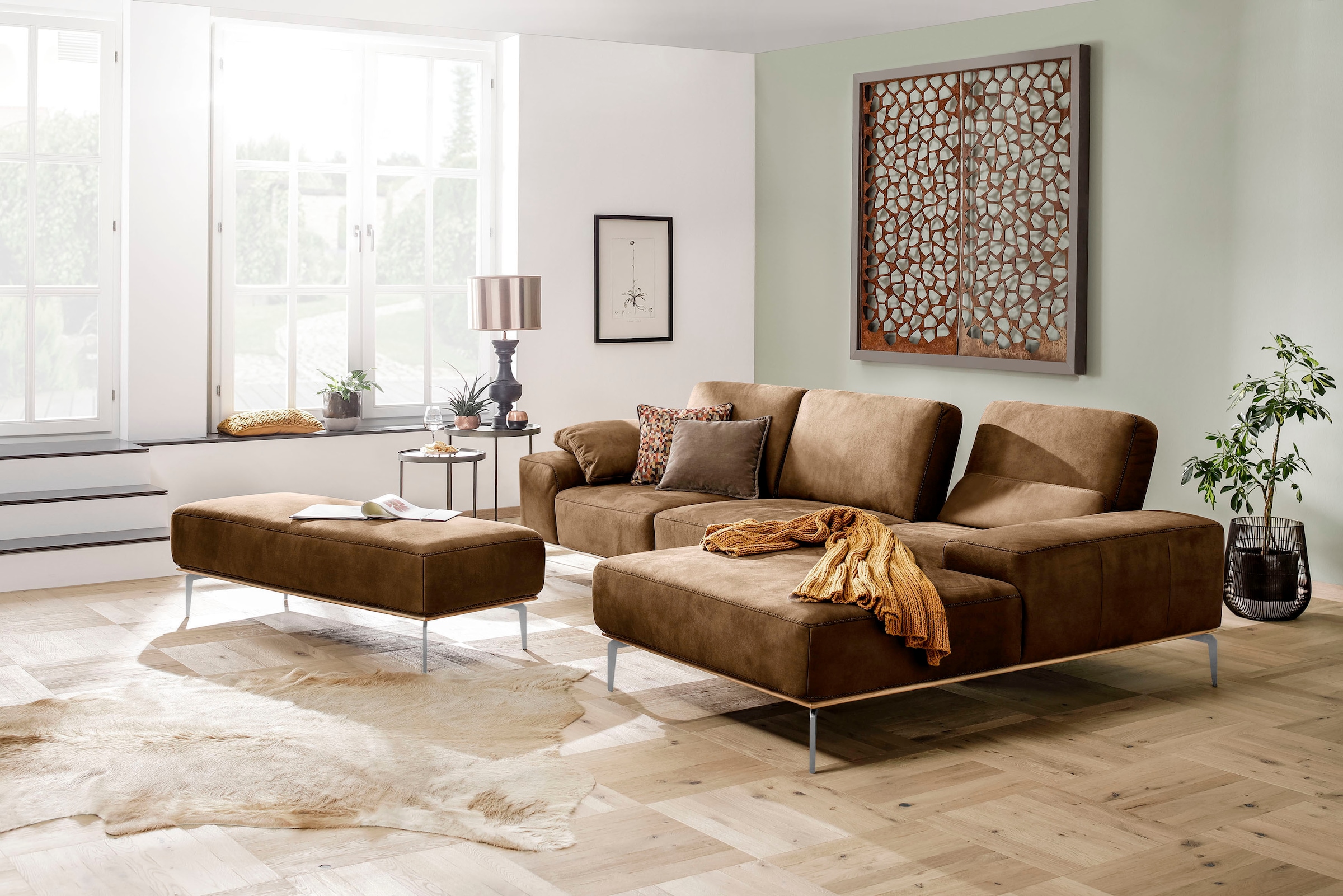 W.SCHILLIG Ecksofa »run, Designsofa mit tollem Sitzkomfort, bequem, L-Form«, mit elegantem Holzsockel, Füße in Chrom glänzend, Breite 319 cm
