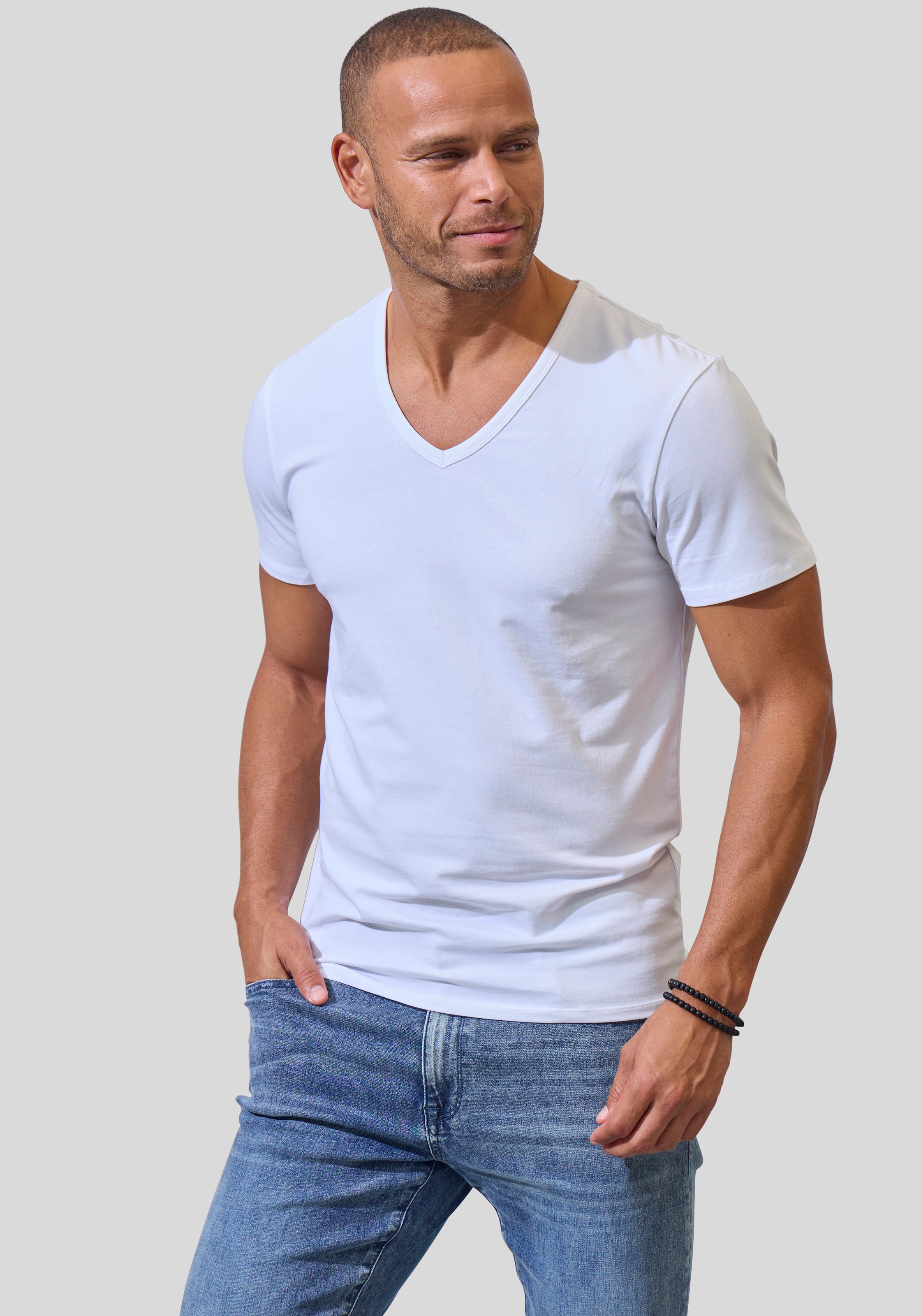 John Devin T-Shirt »mit tiefem V-Ausschnitt, V-neck Shirt« 3er-Pack,  aus elastischer Baumwollqualität