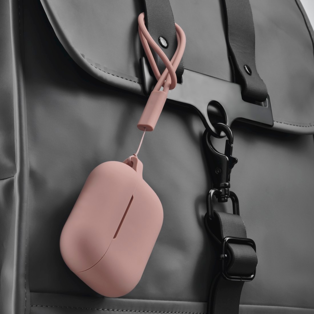 Hama Kopfhörer-Schutzhülle »Schutzhülle aus Silikon für das Ladecase AirPods 1. Generation«, Apple AirPods (1. Generation), Kratzfestes Sleeve, Ultra Slim, Wireless Charging kompatibel