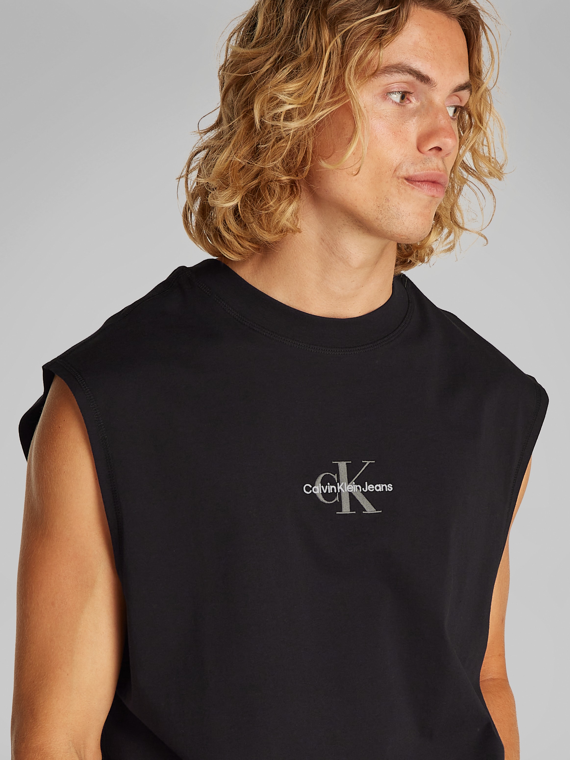 Calvin Klein Jeans Rundhalsshirt »MONOLOGO SLEEVELESS TEE«, mit Logostickerei