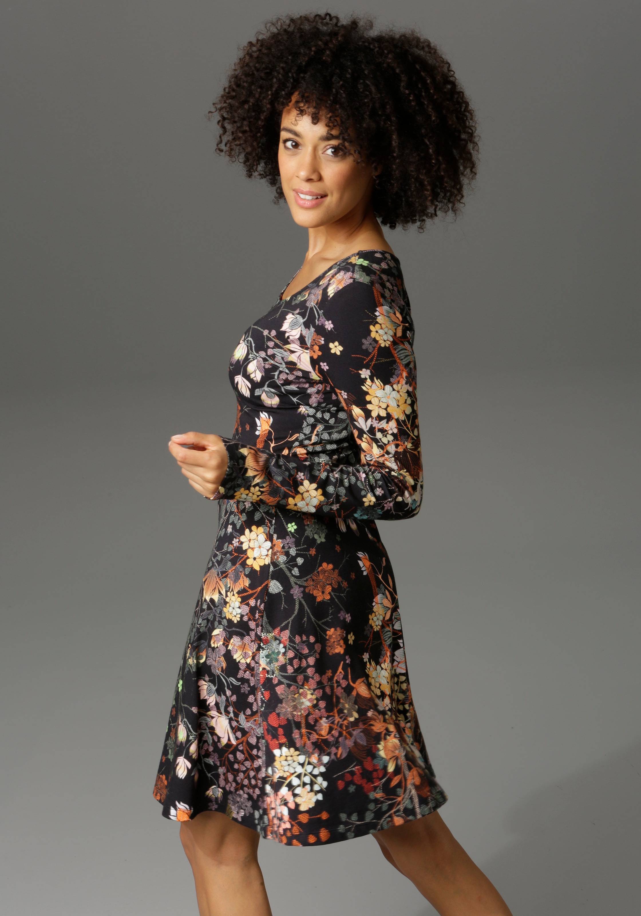 Schwarz Blumendruck Jerseykleid, uni bestellen Aniston Online-Shop oder in CASUAL mit im
