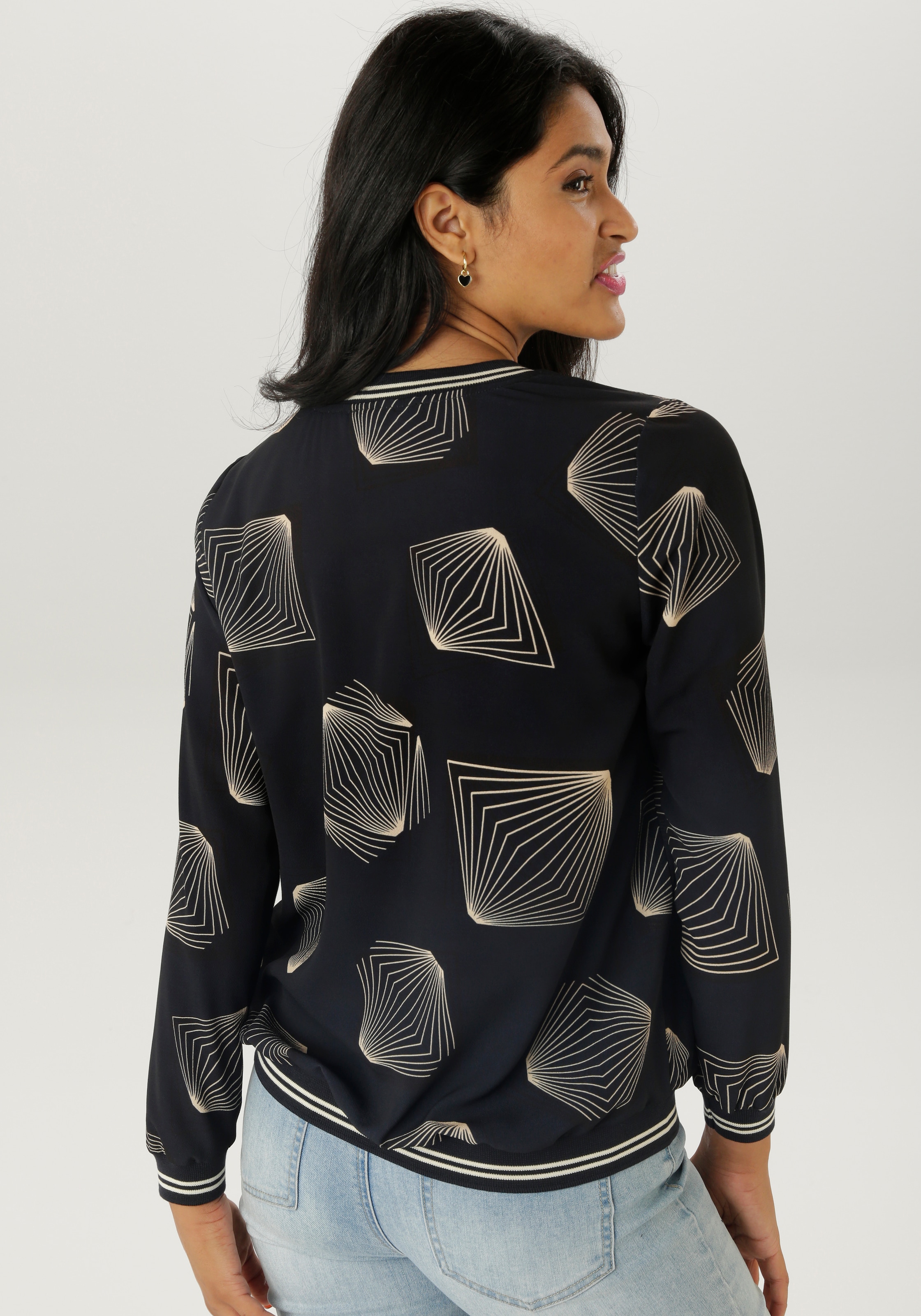 Aniston SELECTED Shirtbluse mit sportiven Bündchen