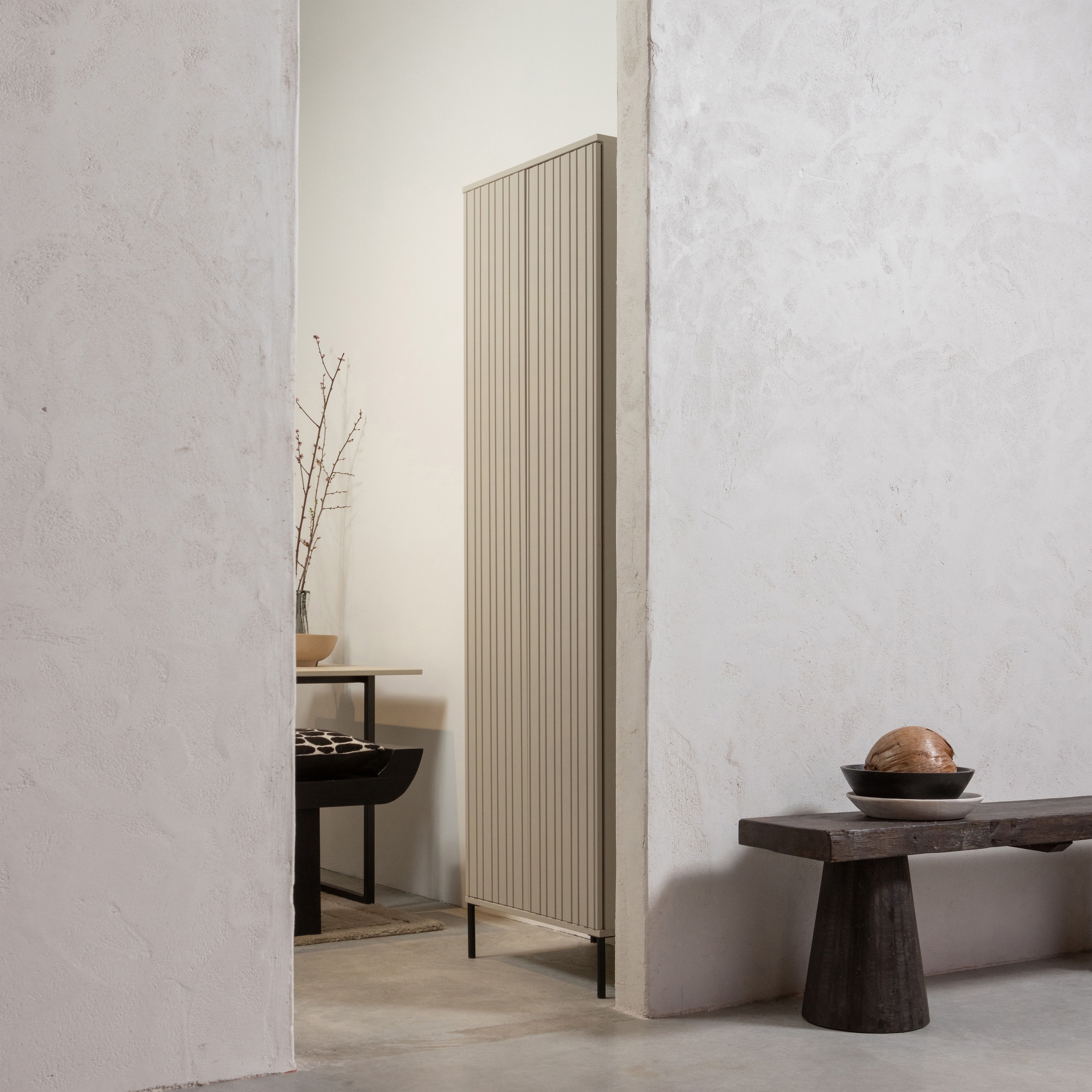 WOOOD Garderobenschrank »New Gravure, Mehrzweckschrank mit 5 Fächern« Gravure New Hochschrank von WOOOD mit Stauraum, Stil und Push-to-Open