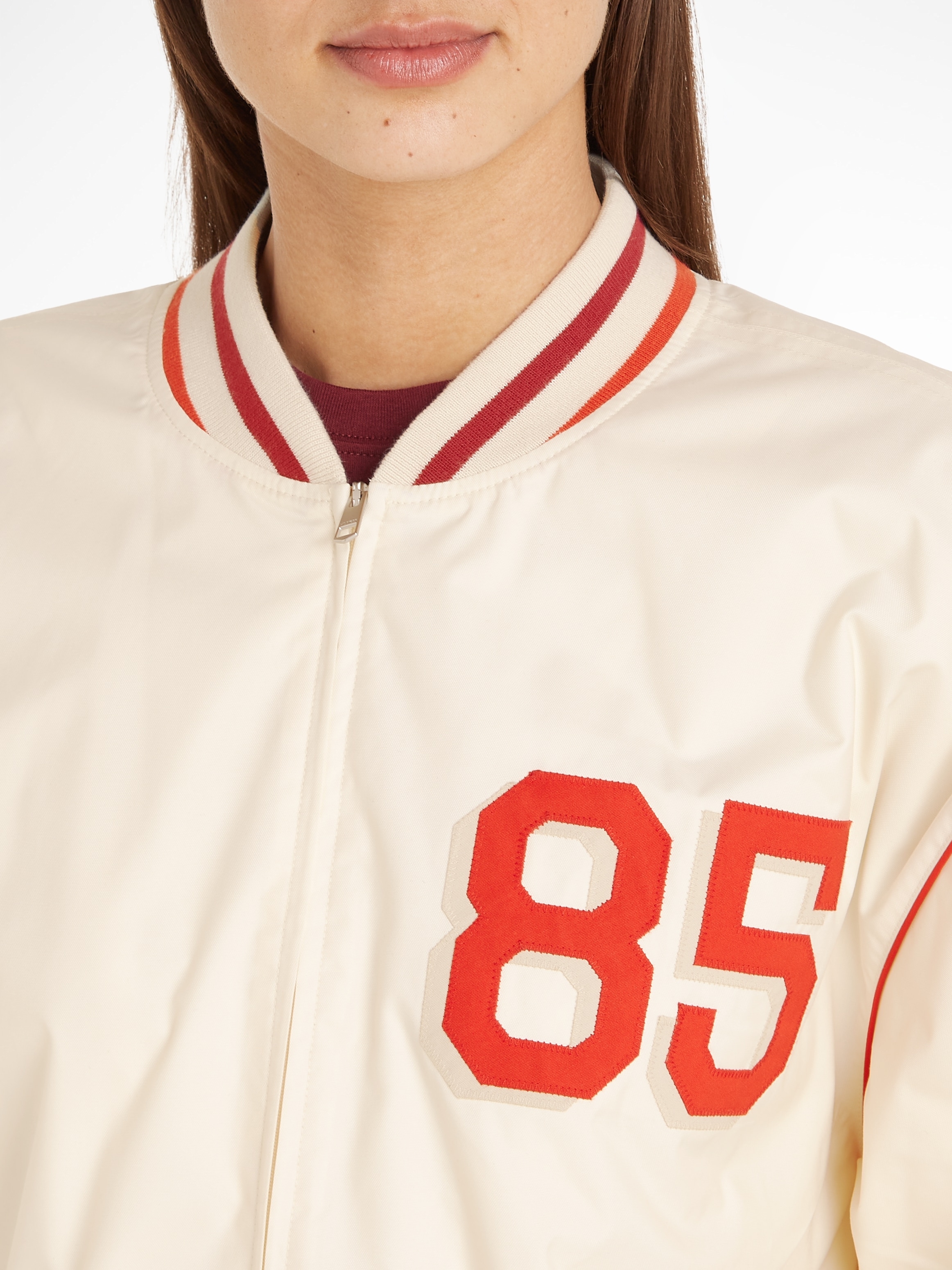 Tommy Hilfiger Outdoorjacke »OVERSIZED BASEBALL JACKET«, mit Logopatch