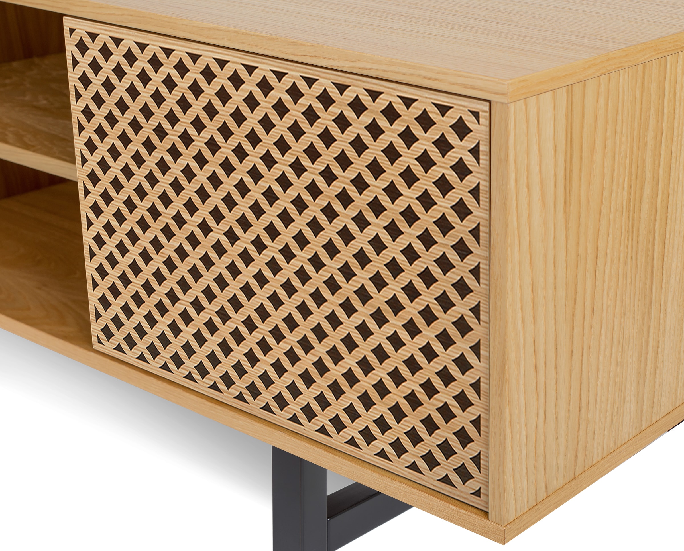 andas Lowboard, Kommode mit besonderem Print, push-to-open Funktion