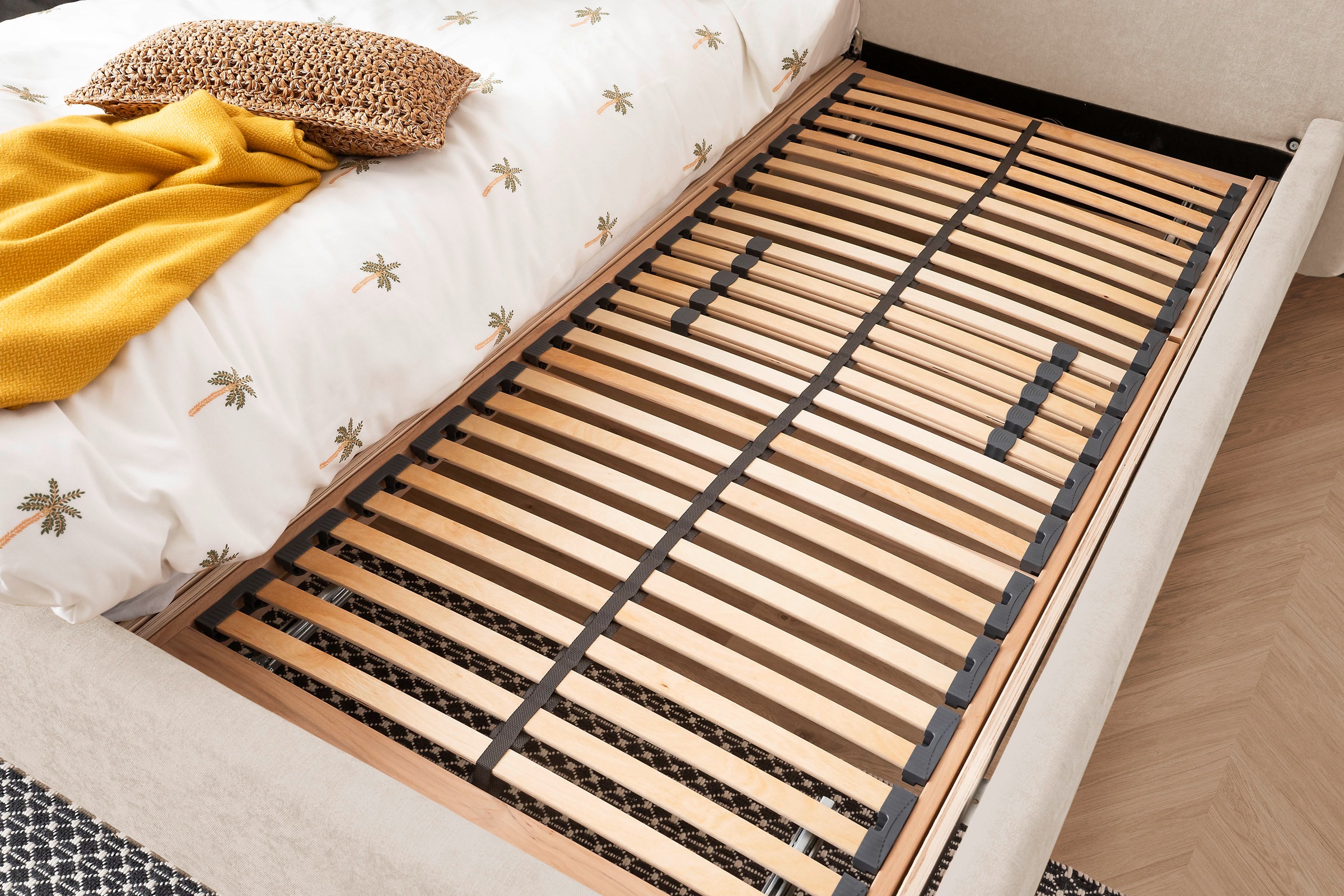 Home affaire Polsterbett »Aurela, liebevoll verarbeitete Biese & wahweise Überlänge« inkl. 7-fache Einlegetiefenverstellung & saugroboterfreundliche Höhe