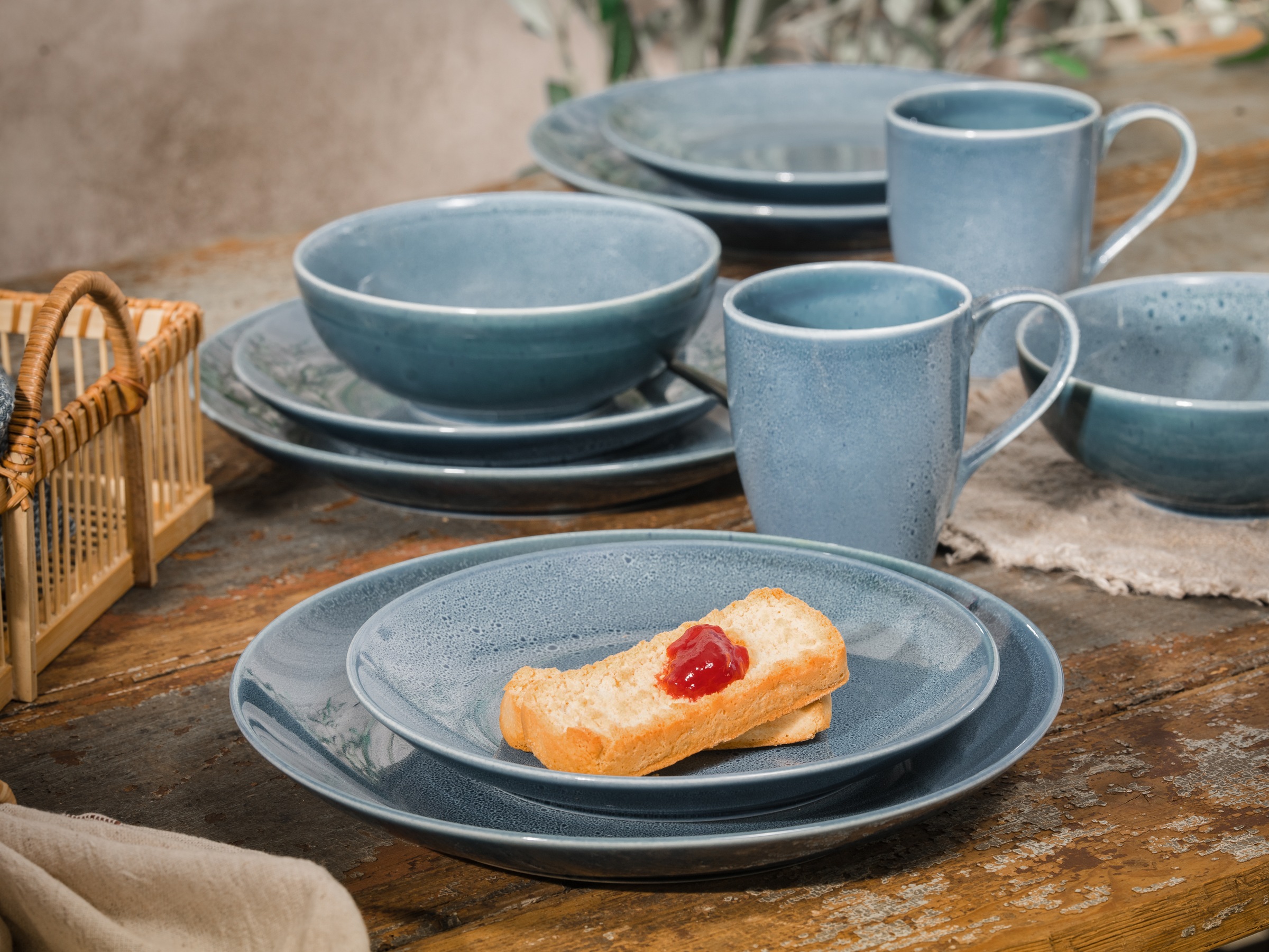CreaTable Kombiservice »Reactive Nostalgic«, (Set, 16 tlg., Kaffeeservice und Tafelservice im Set, für 4 Personen), Service, Jedes Stück ist ein Unikat, 16 Teile, für 4 Personen
