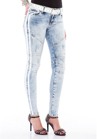 Cipo & Baxx Slim-fit-Jeans, in modischem Slim-Fit Schnitt kaufen