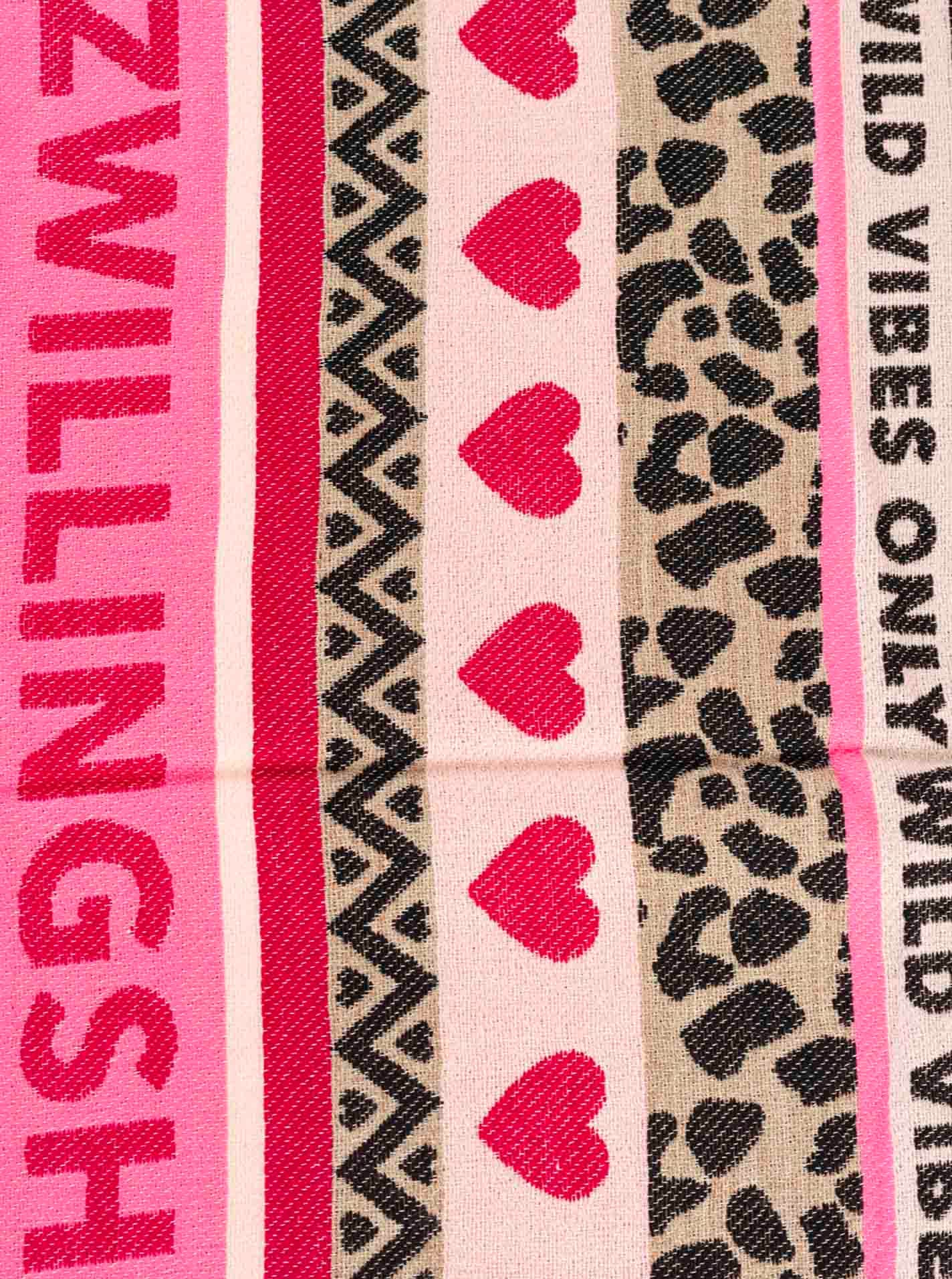 Zwillingsherz Modetuch »"Wild Vibes Only"« Mustermix, Leo und Herzen, Fransenabschlüsse rundum, Wollanteil