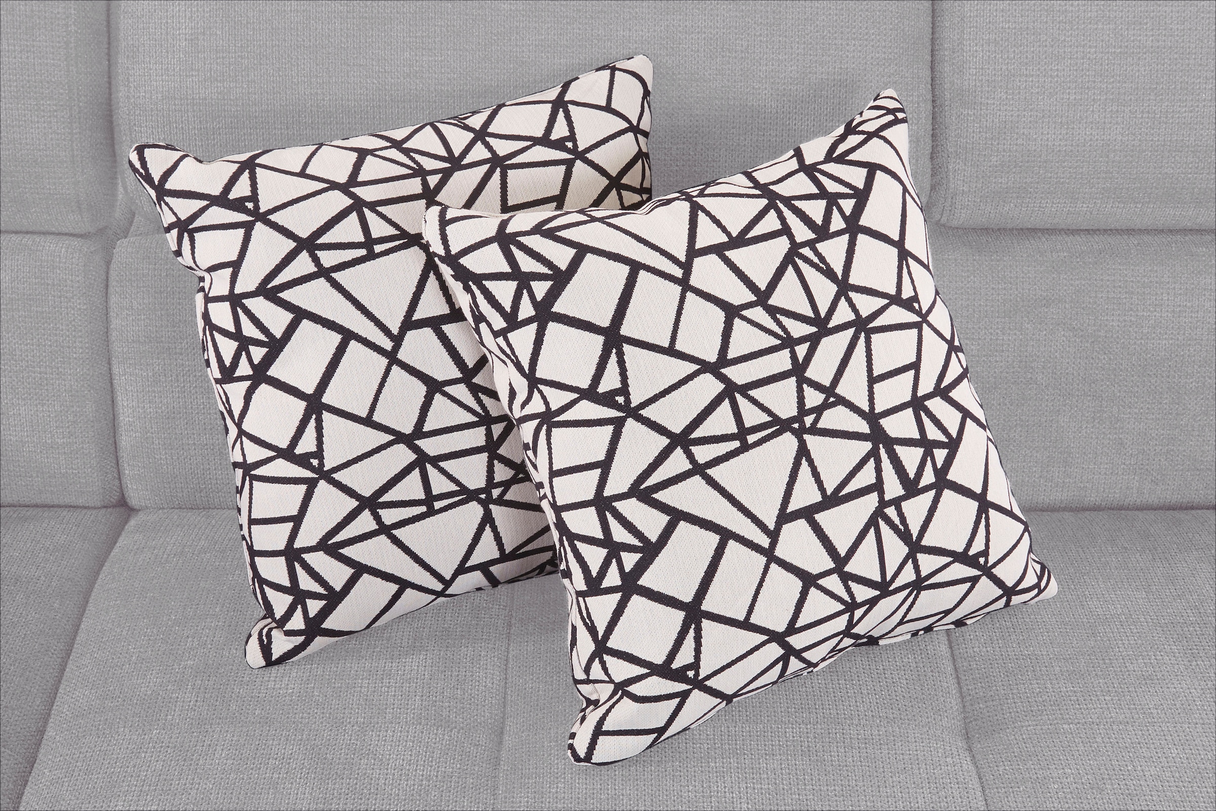 COTTA Ecksofa »Mia L-Form mit 3 Zierkissen«, wahlweise mit Bettfunktion, Bettkasten, Beleuchtung & Wireless-Charger
