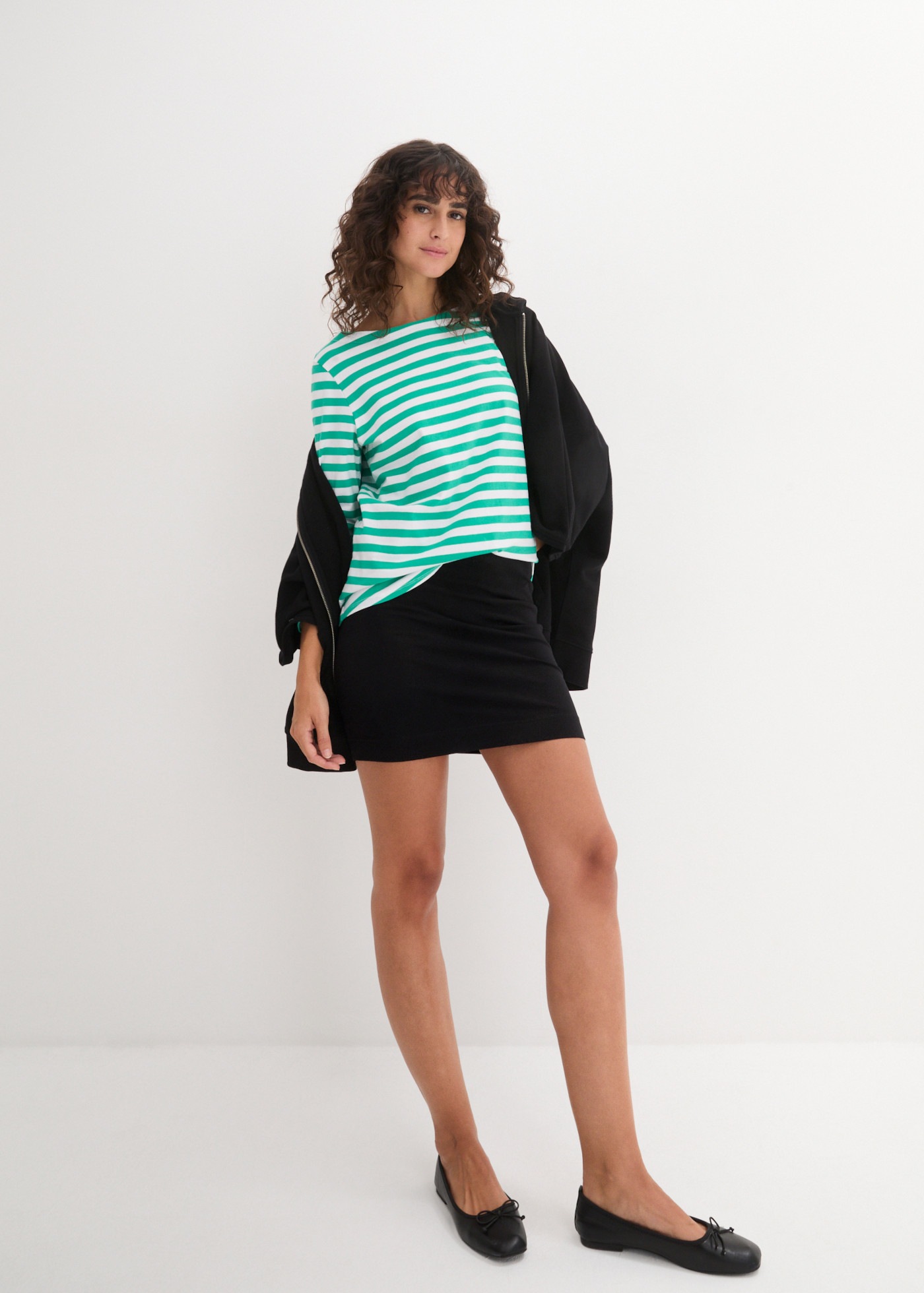 bonprix Sweatjacke Oversize-Passform, mit Kapuze, aus Baumwolle