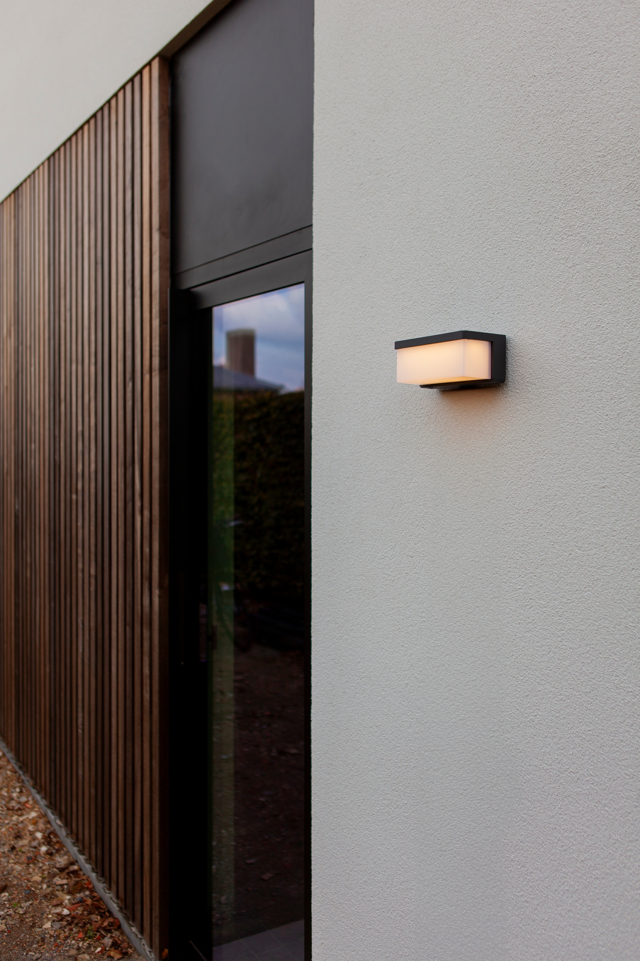 LUTEC LED Solarleuchte »LED-Solarleuchte ZELNA, Hybrid«, 1 flammig, Leuchtmittel LED-Board | LED fest integriert, Solar-Hybrid