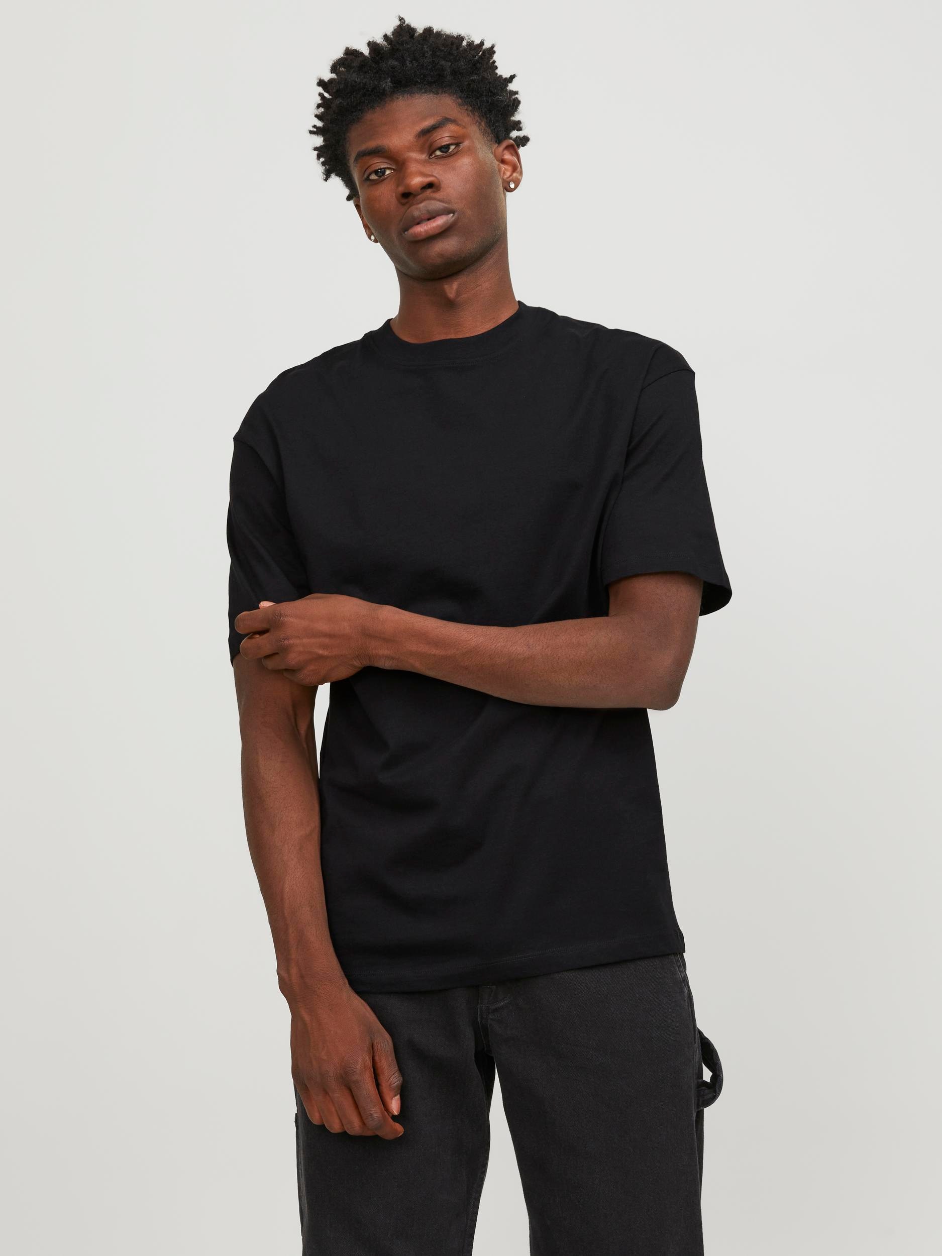 Jack & Jones Oversize-Shirt »JJEBRADLEY Oversize T-Shirt mit klassischem Rundhalsausschnitt« mit gekämmten Jersey
