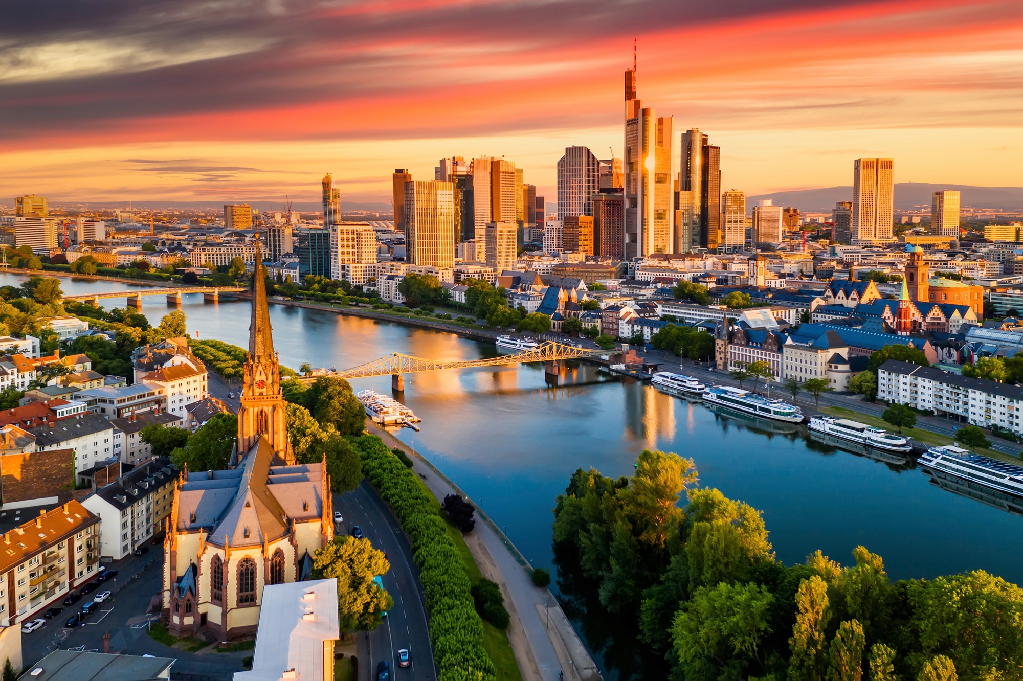 Papermoon Fototapete »FRANKFURT-MAIN SKYLINE WOLKENKRATZER BRÜCKE FLUSS SON günstig online kaufen