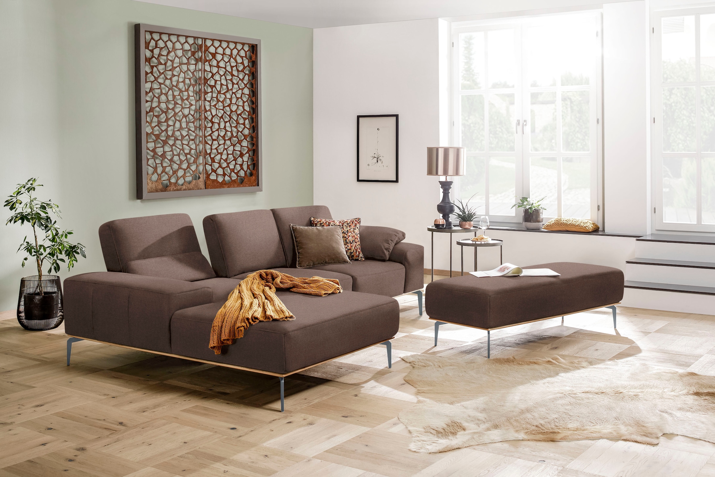 W.SCHILLIG Ecksofa »run, Designsofa mit tollem Sitzkomfort, bequem, L-Form«, mit elegantem Holzsockel, Füße in Silber matt, Breite 279 cm