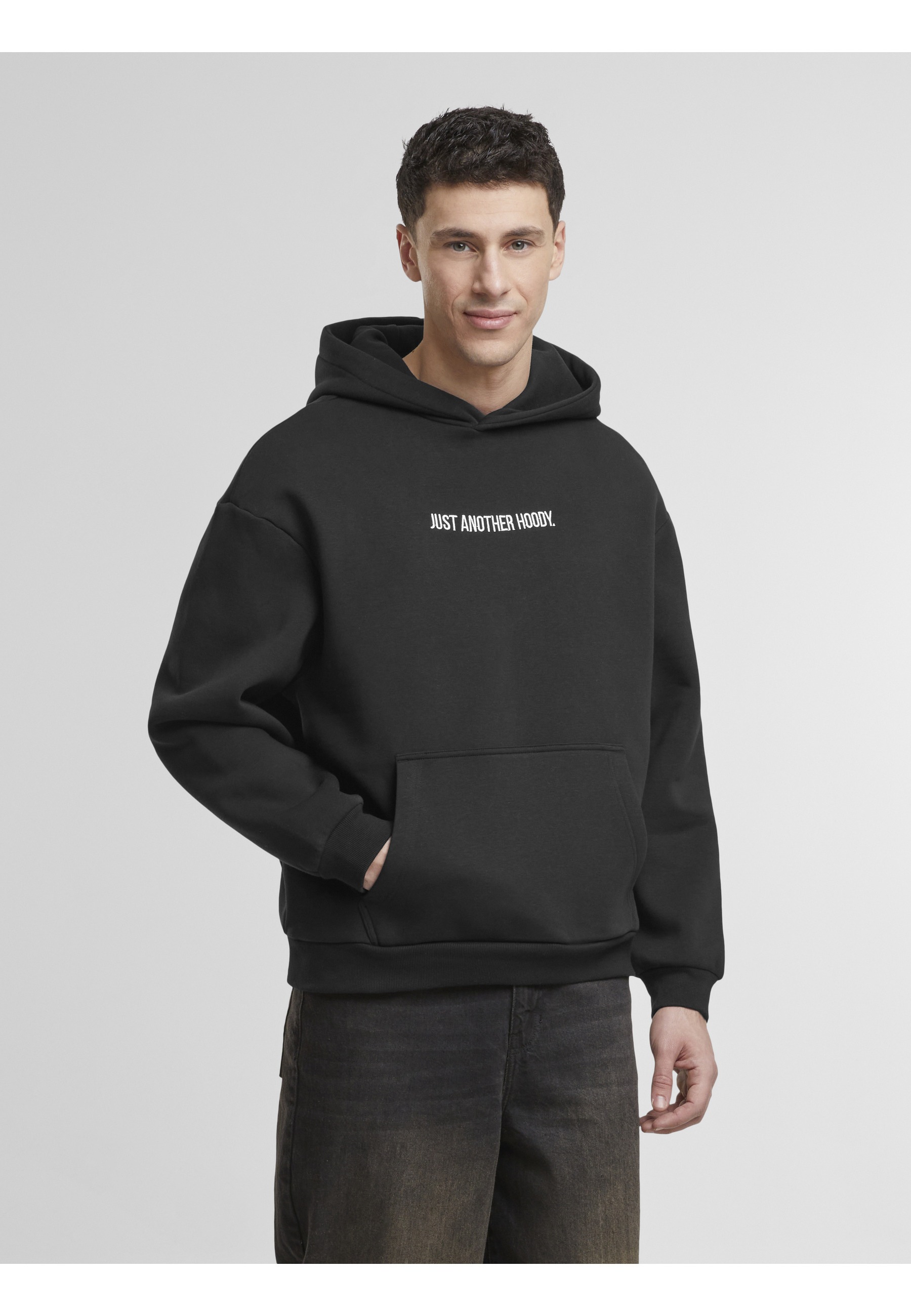 MisterTee Kapuzenpullover »MisterTee Just Another EMB Hoody« 1 Stk.