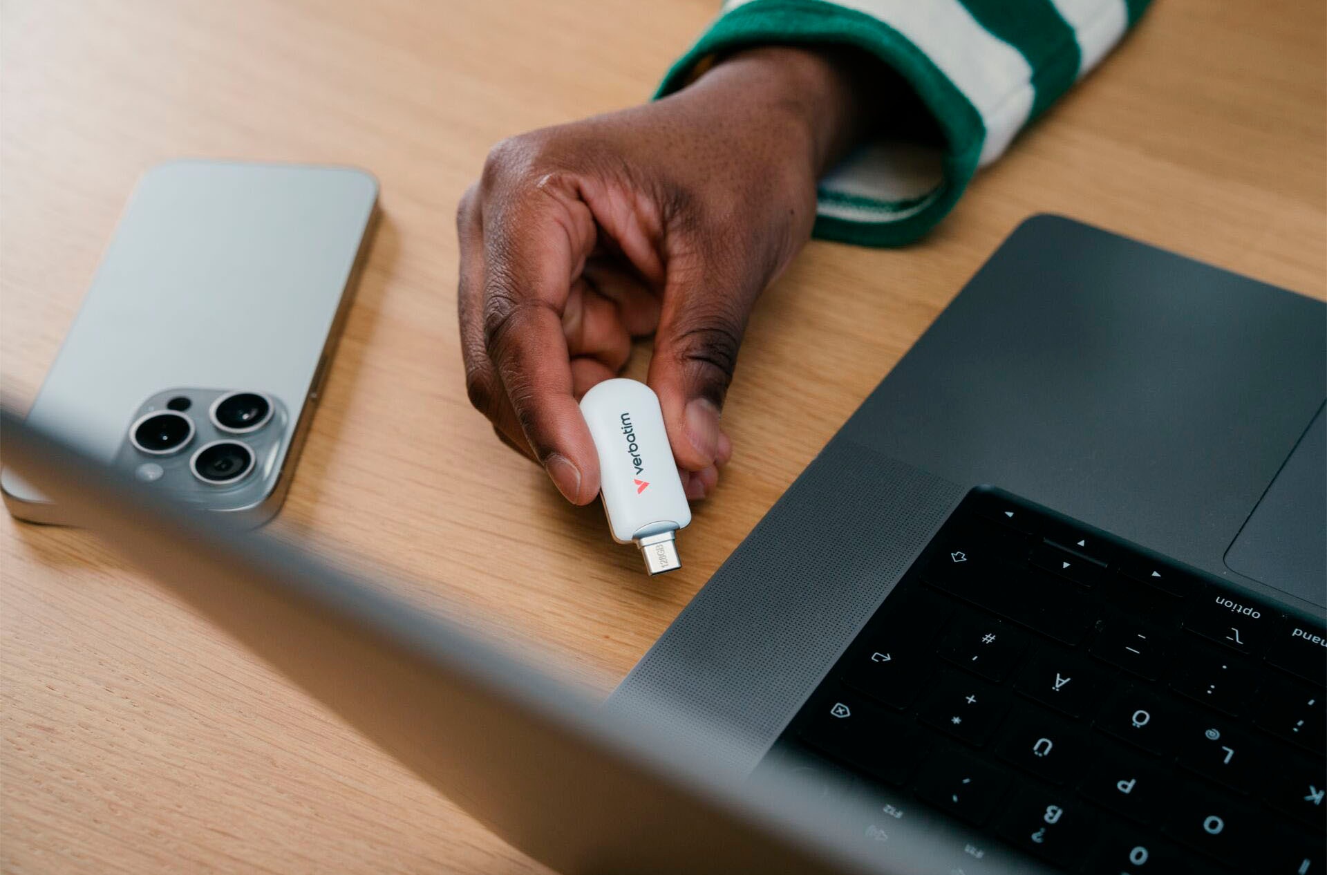 Verbatim USB-Stick »Plectra 256GB USB-C Flash Drive«, (USB 2.0 Lesegeschwindigkeit 100 MB/s)